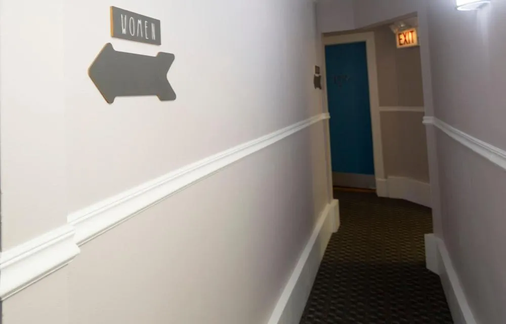 Property building in Chicago Parthenon Hostel