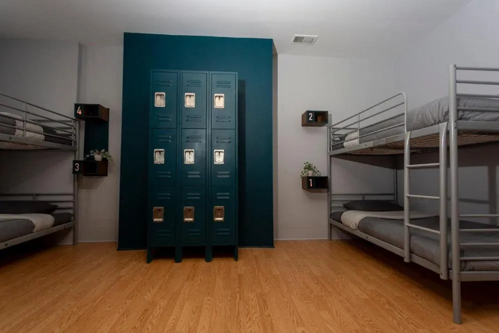 Bed in Chicago Parthenon Hostel