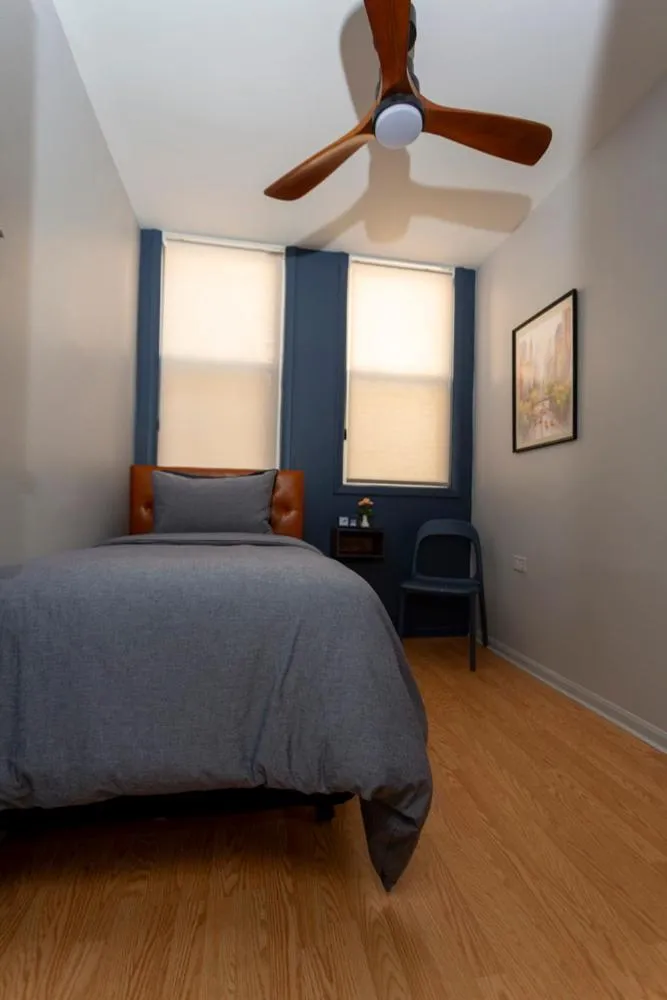 Bed in Chicago Parthenon Hostel