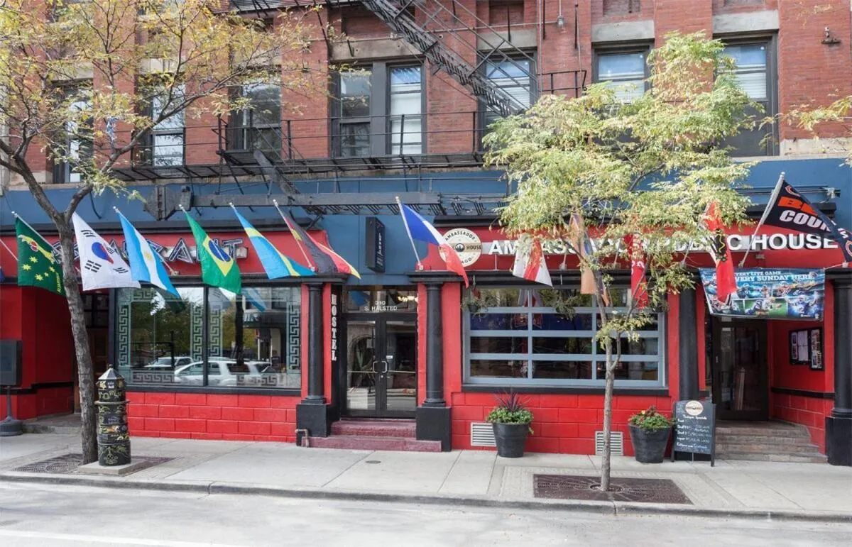 Property building in Chicago Parthenon Hostel