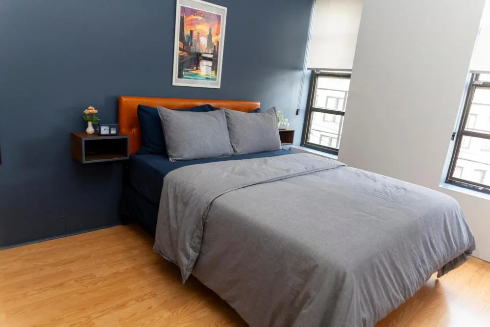 Bed in Chicago Parthenon Hostel