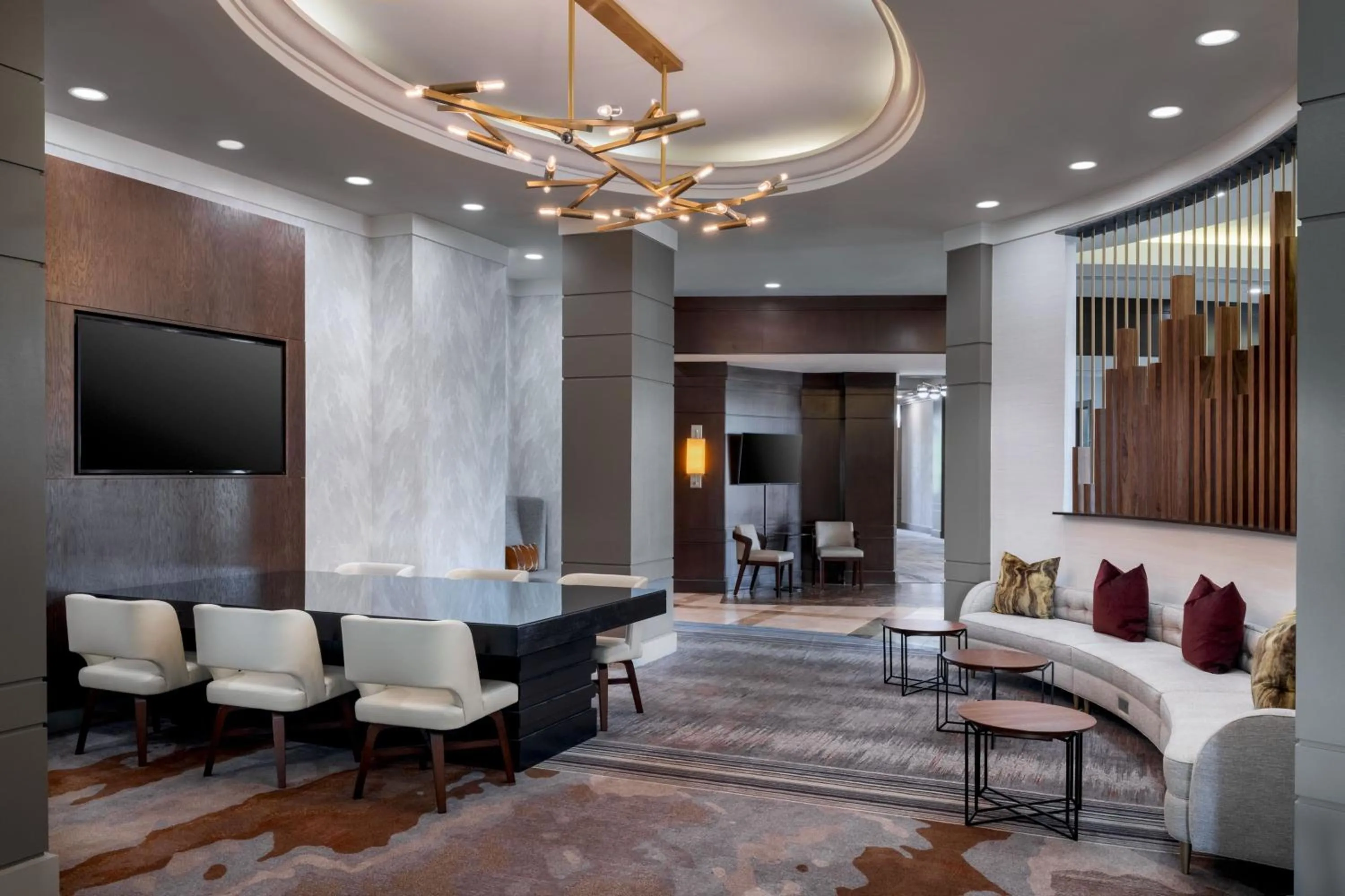 Lobby or reception in Macon Marriott City Center