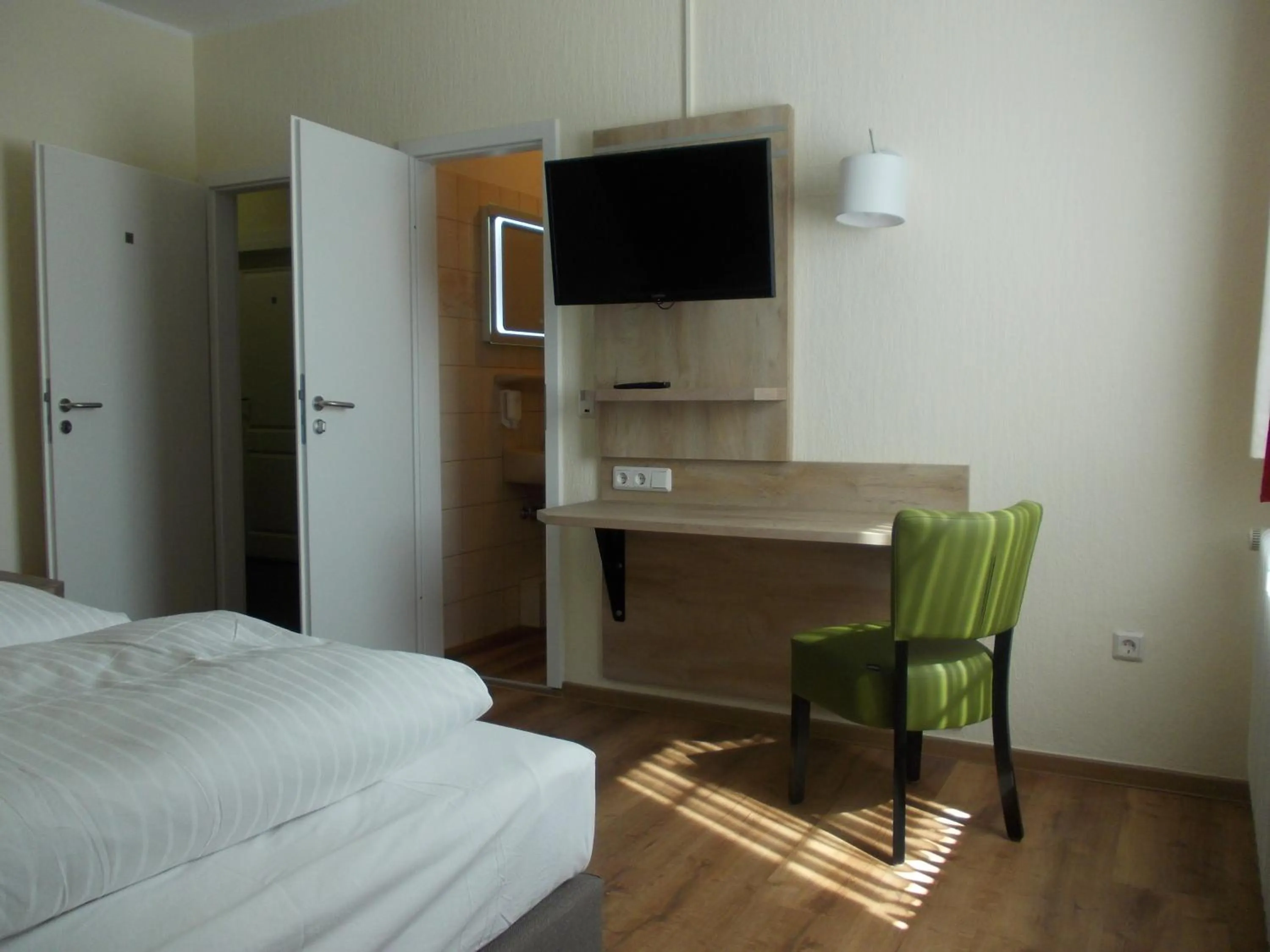 TV and multimedia, Bed in Berghotel Glockenberg