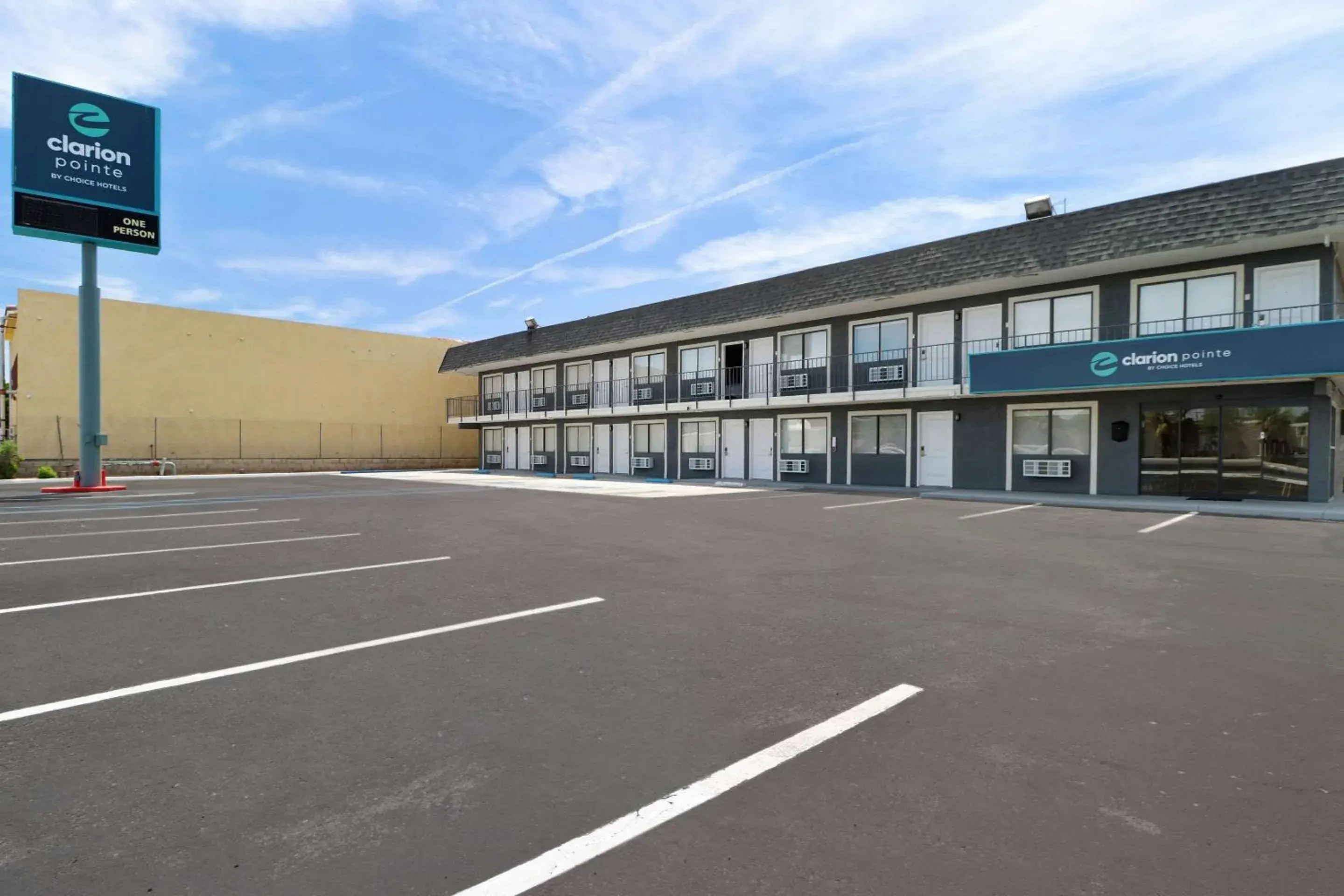 Property building in Clarion Pointe Ridgecrest near China Lake Naval Station Property building in Clarion Pointe Ridgecrest near China Lake Naval Station