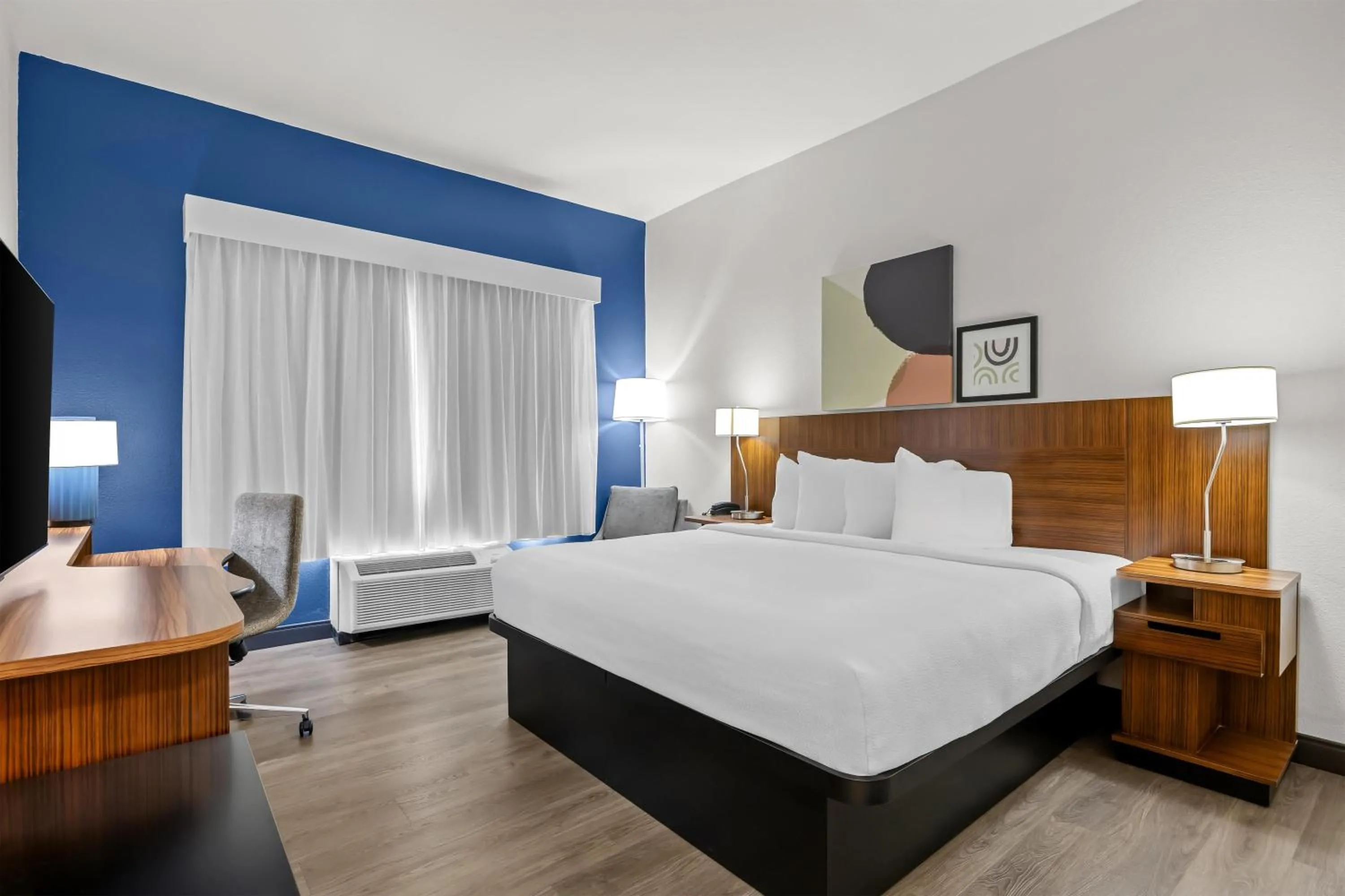 Bed in Spark by Hilton Macon North