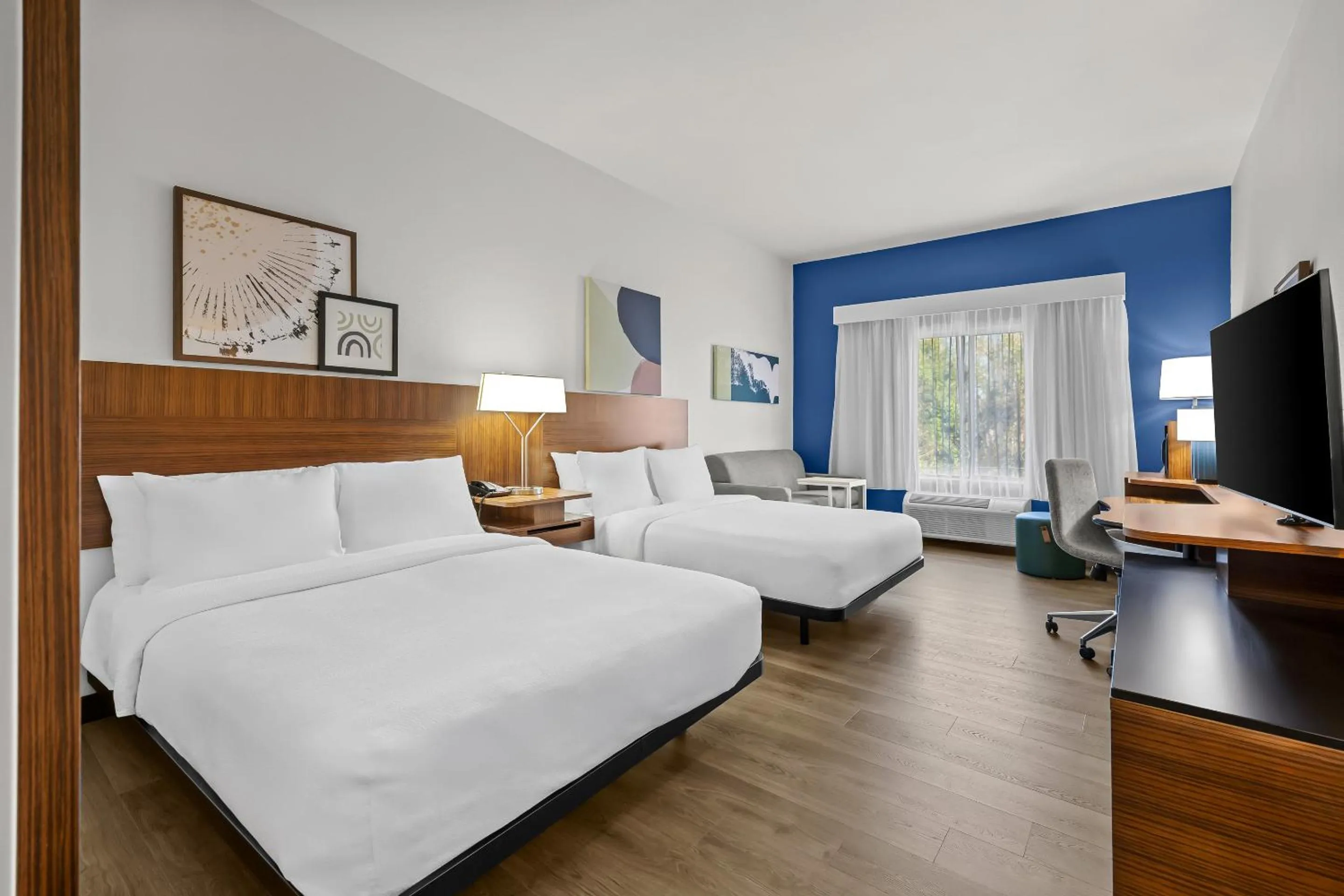 Bedroom, Bed in Spark by Hilton Macon North