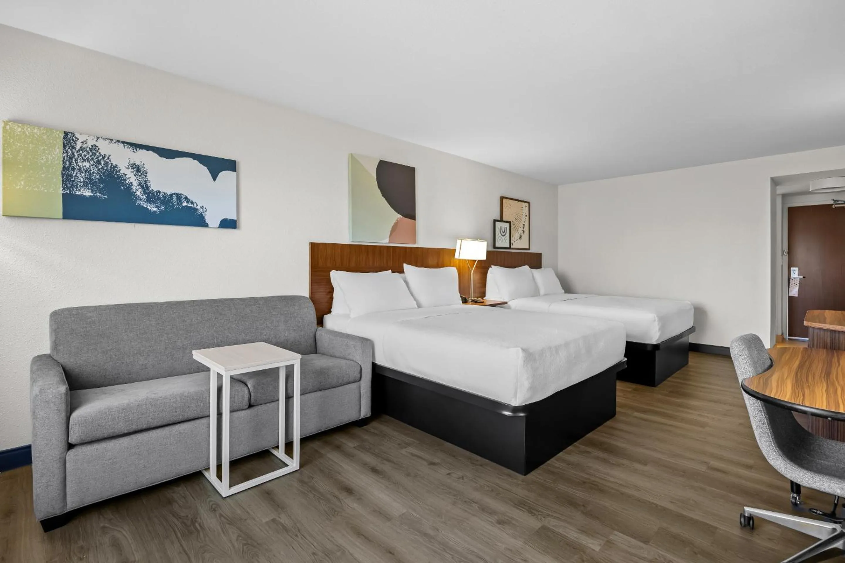 Bedroom, Bed in Spark by Hilton Macon North