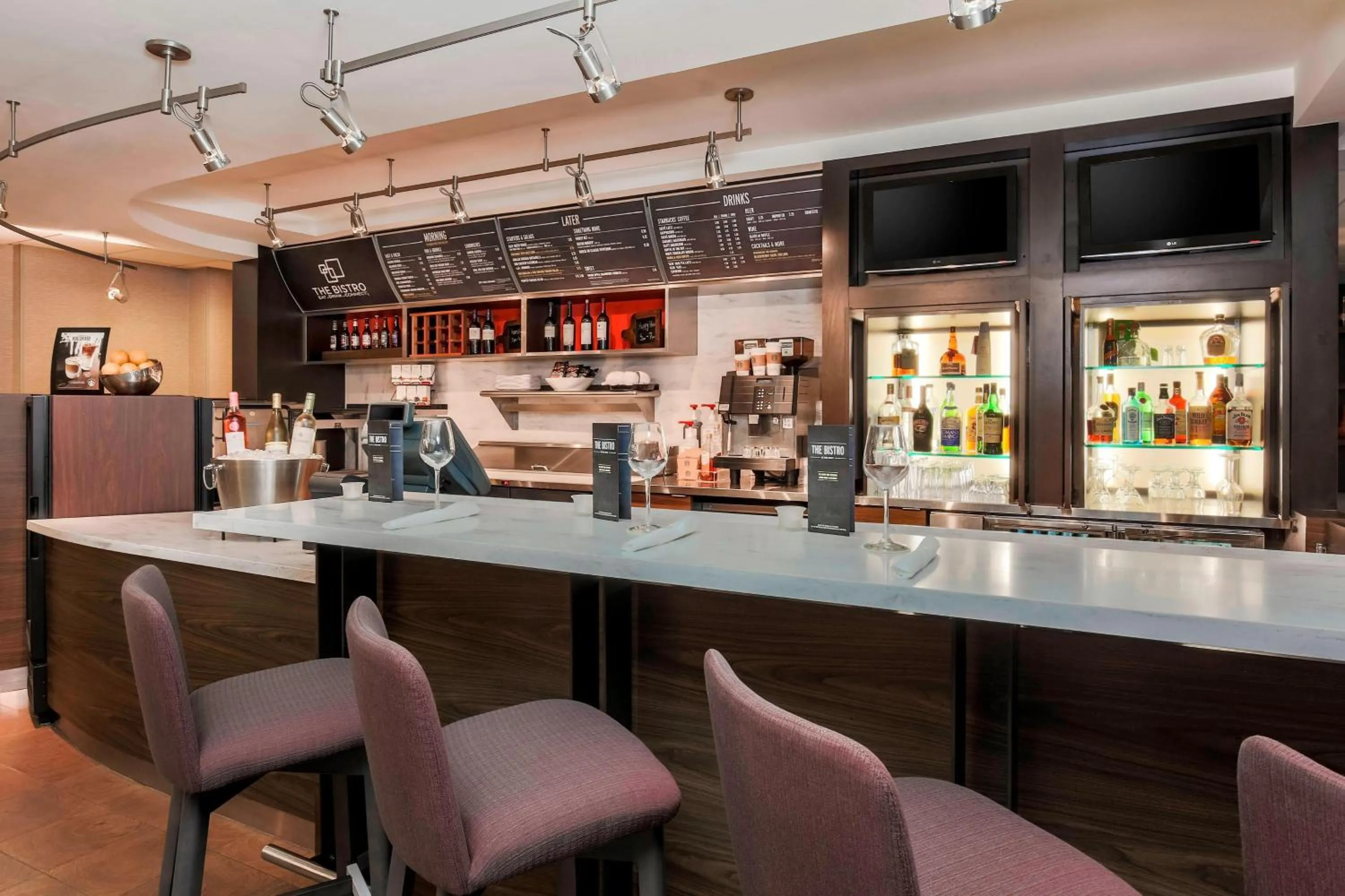 Lounge or bar in Courtyard by Marriott Orlando Lake Mary North