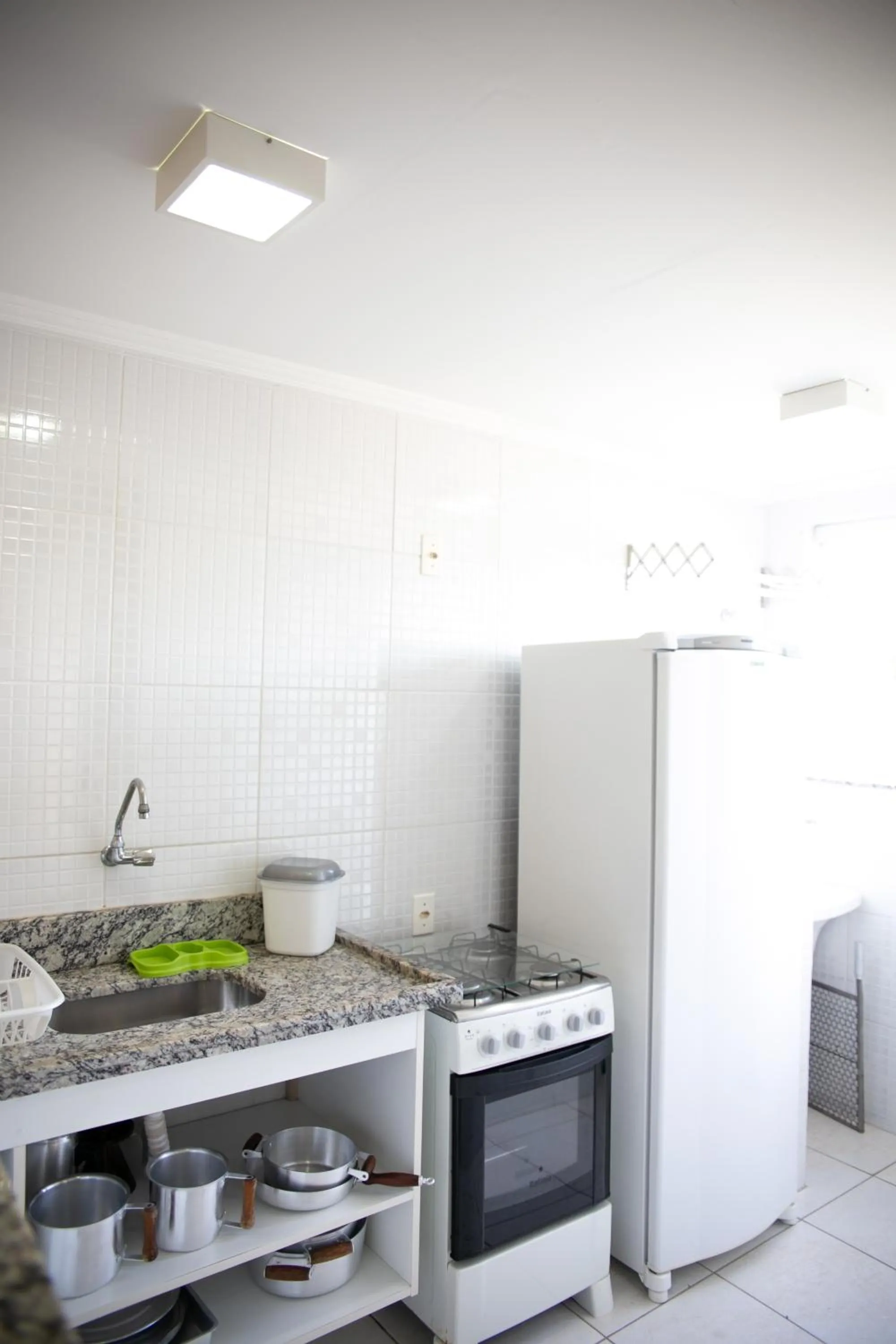 Kitchen or kitchenette in Lorenza by Paramar