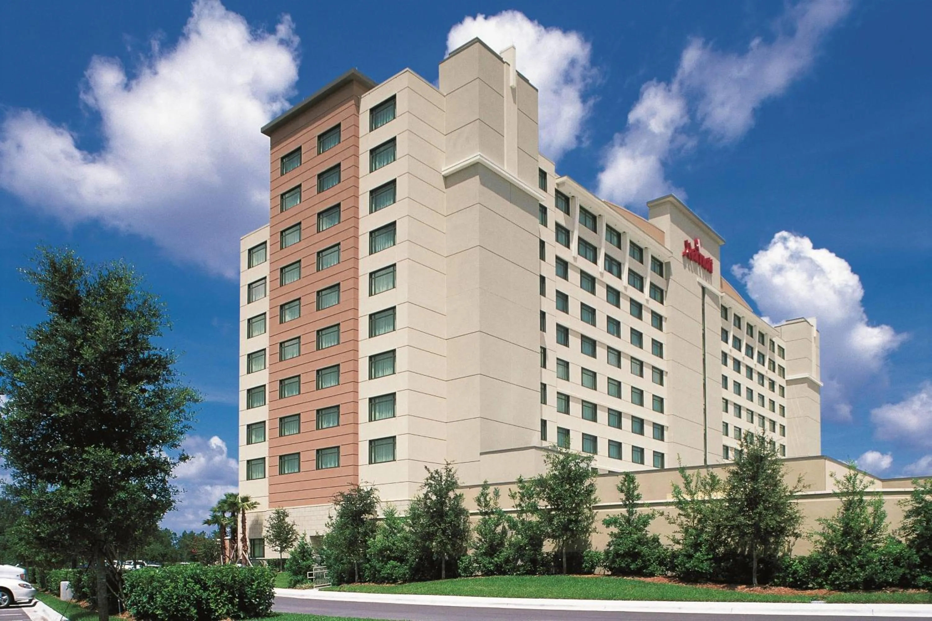 Property building in Orlando Marriott Lake Mary