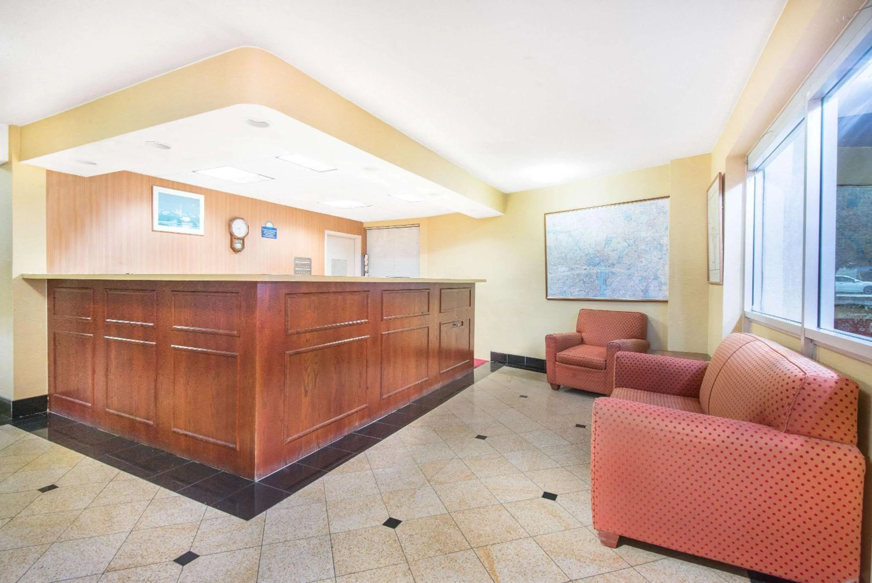 Lobby or reception in Days Inn by Wyndham Arlington Pentagon