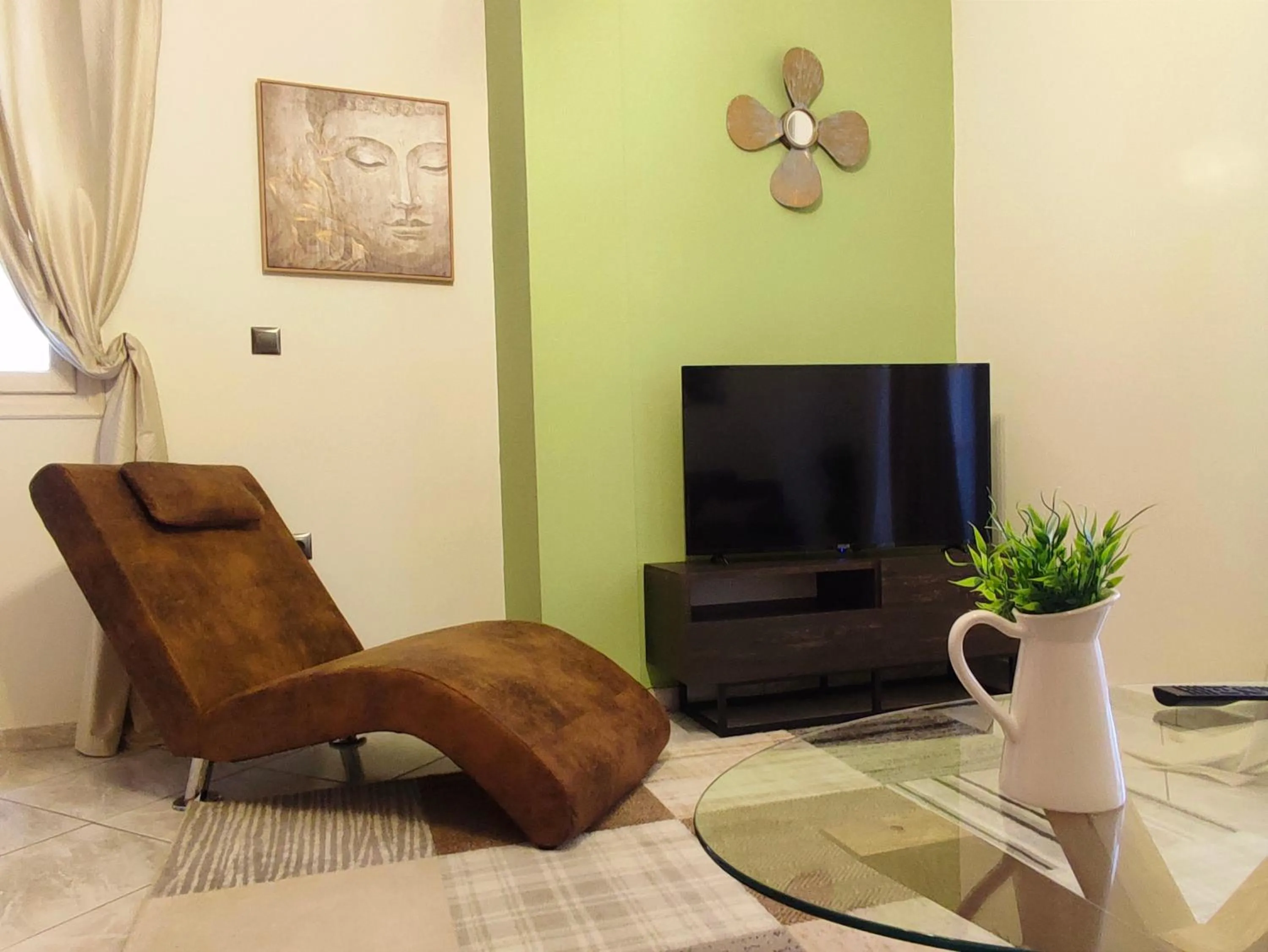 Elia Apartments