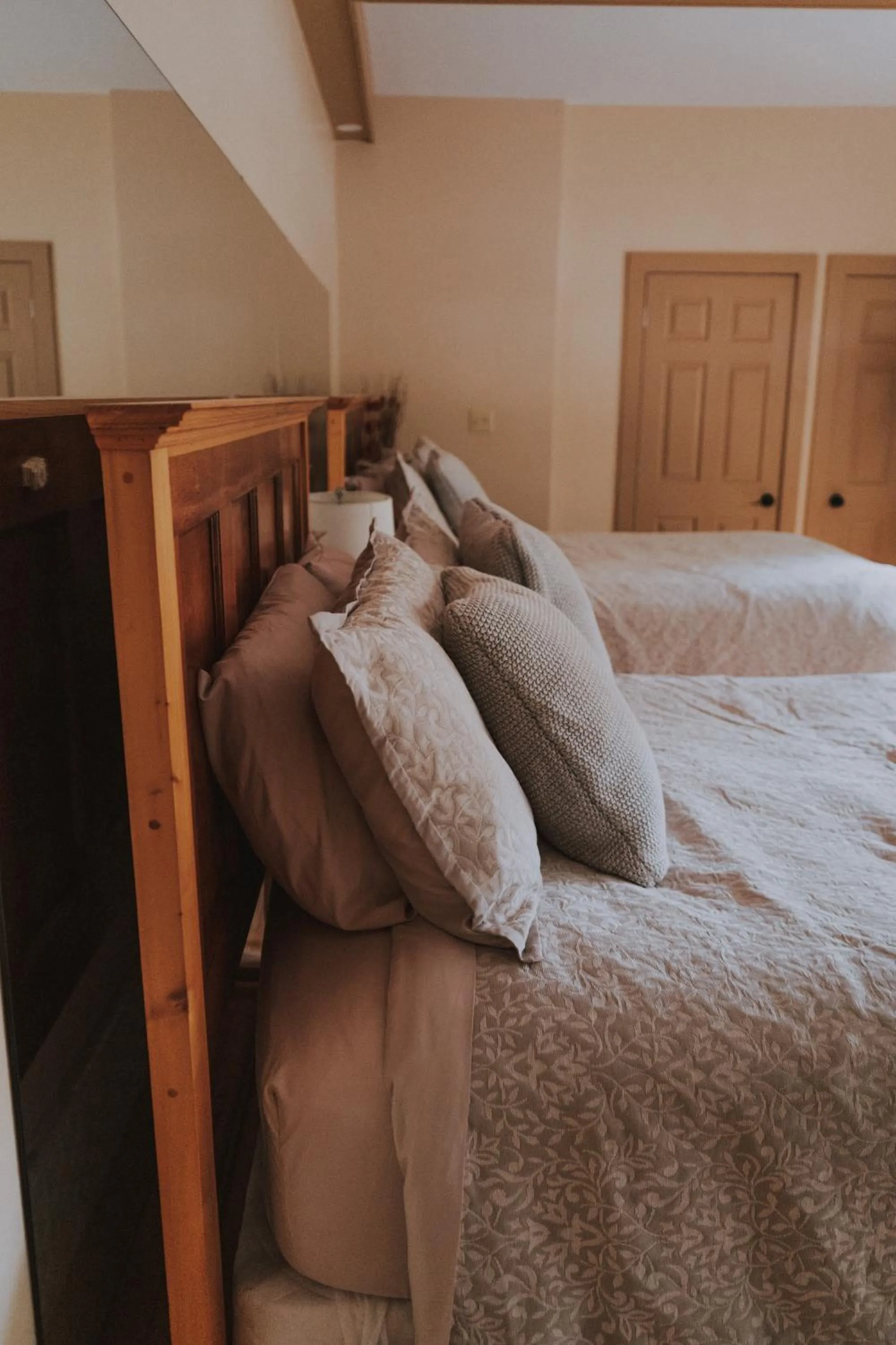 Bedroom, Bed in Dominion Hill Country Inn