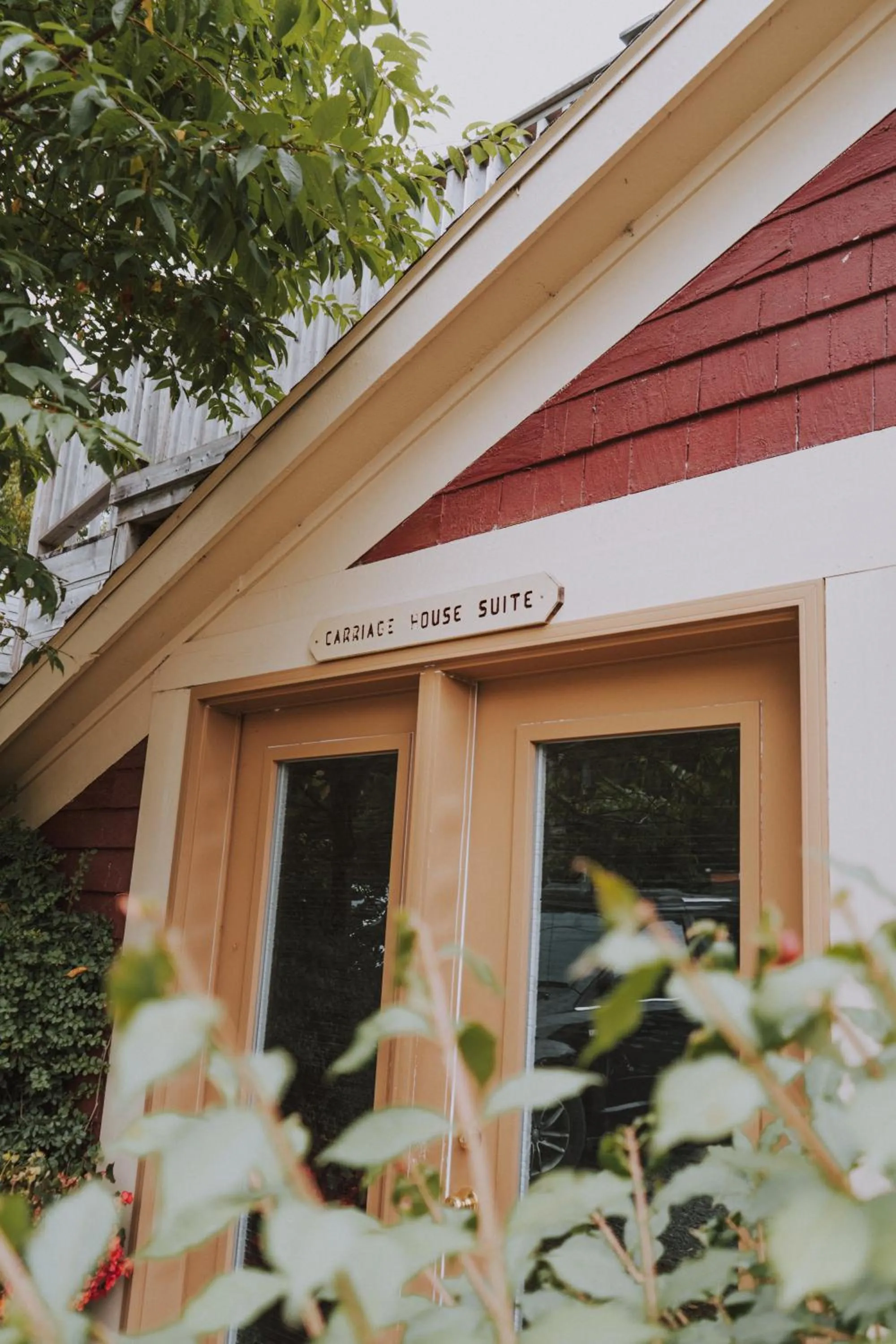 Property building in Dominion Hill Country Inn