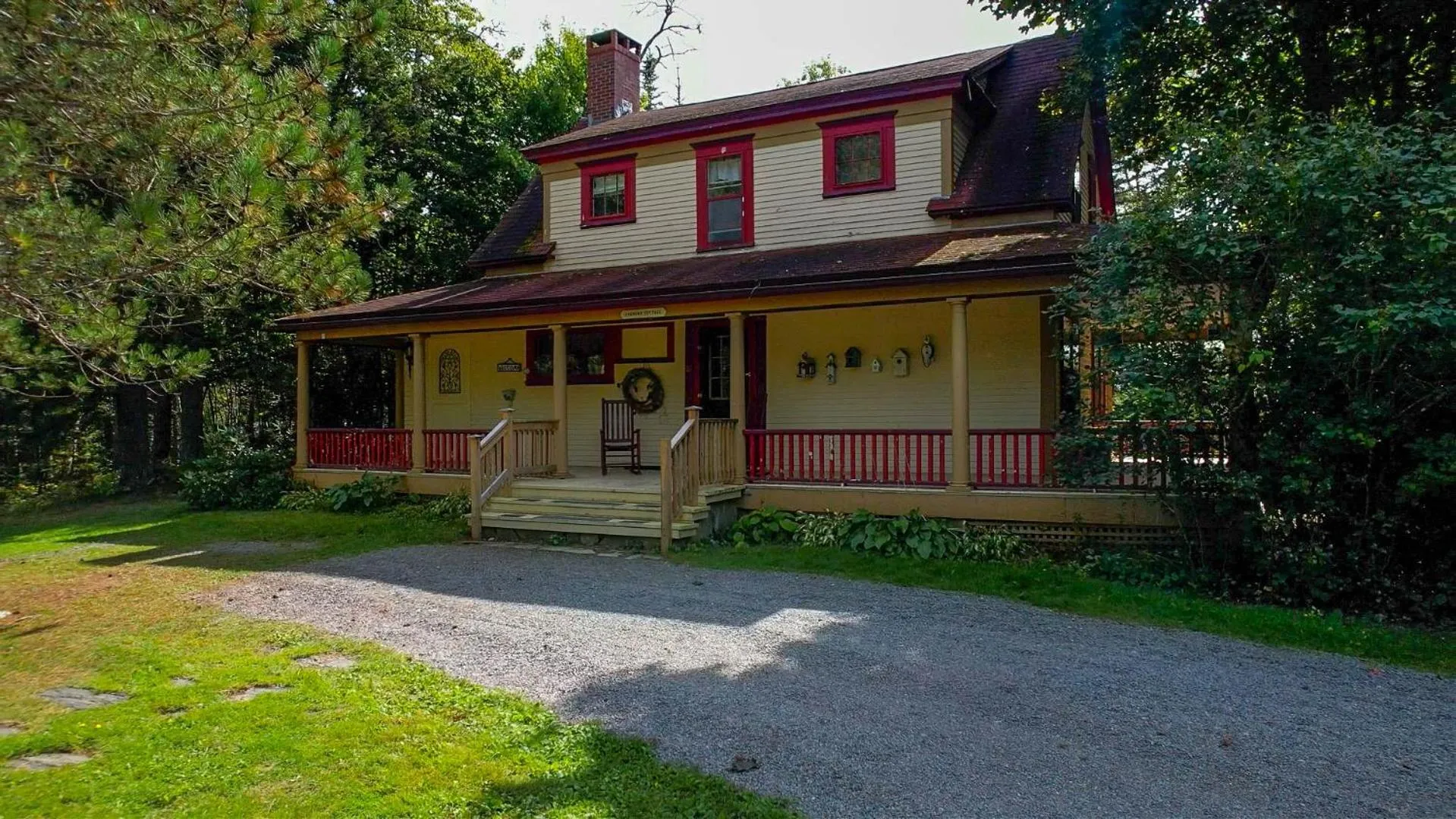 Property building in Dominion Hill Country Inn