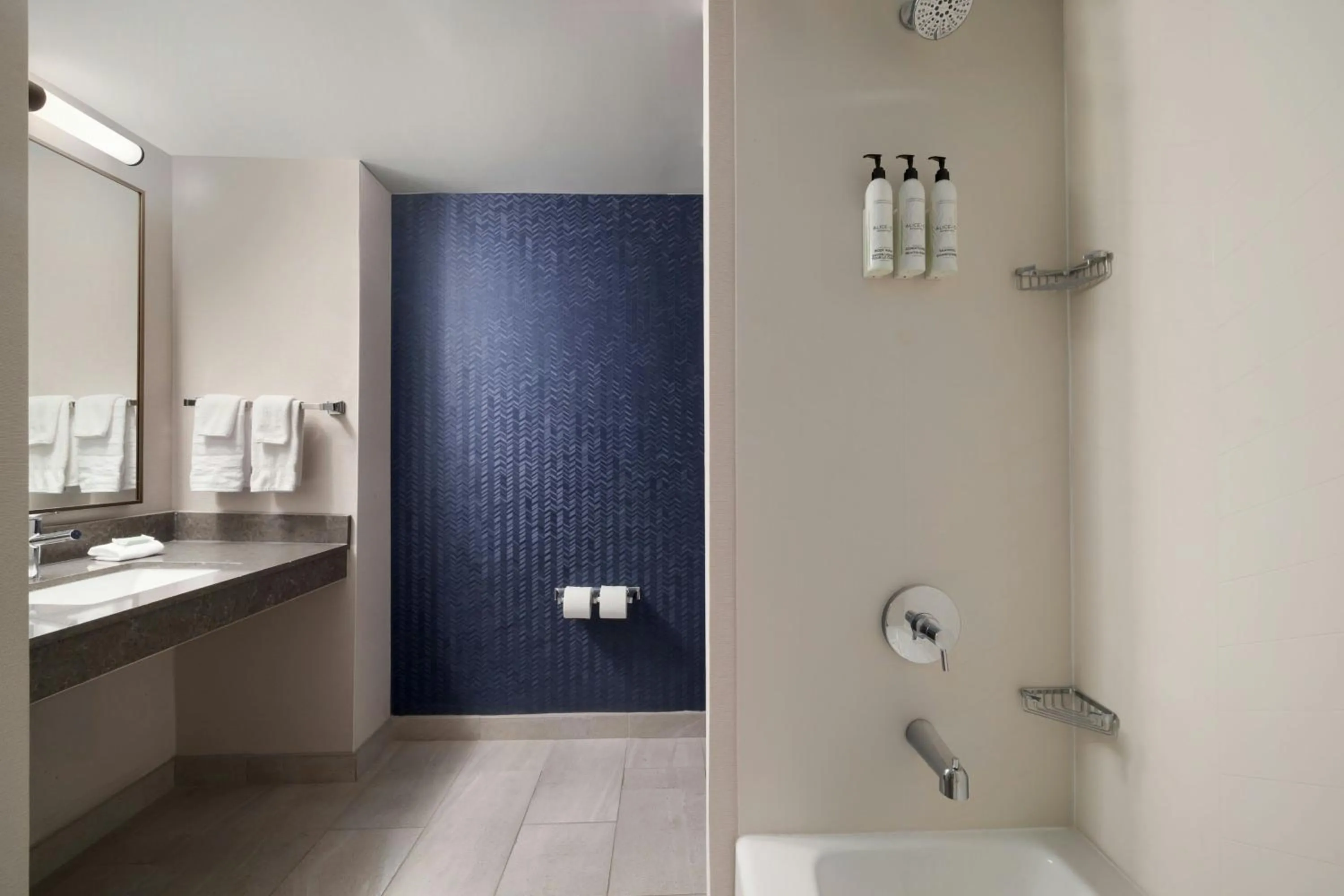 Bathroom in Fairfield Inn & Suites Memphis Olive Branch