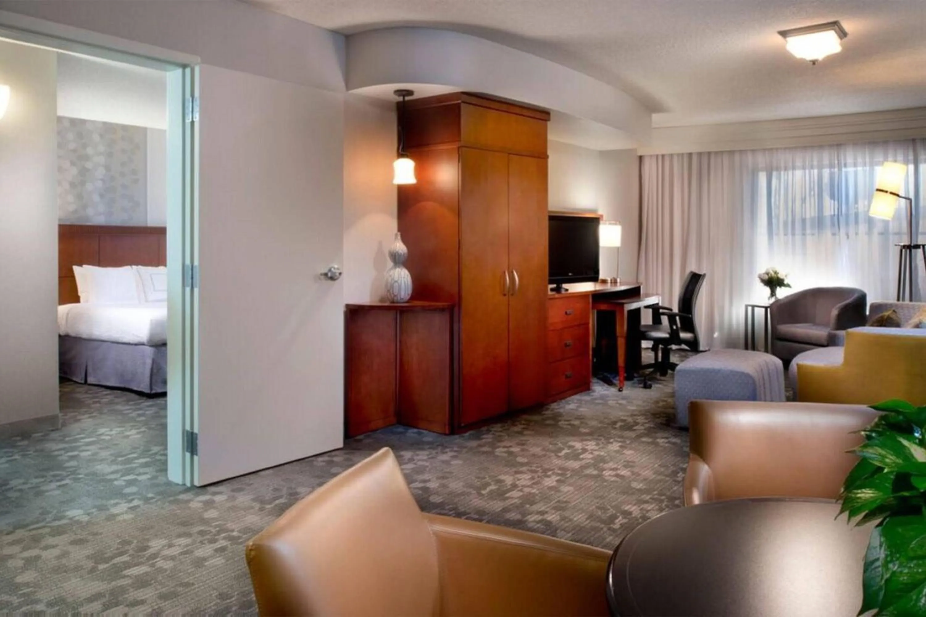 Bedroom, Bed in Courtyard Memphis Collierville