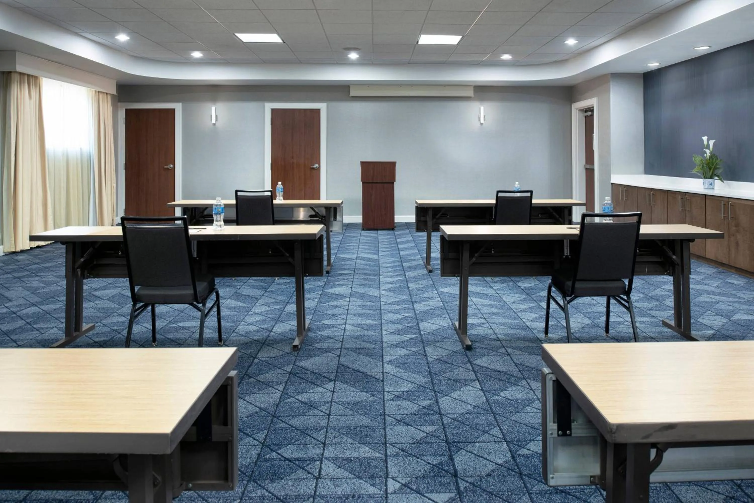 Meeting/conference room in Courtyard Memphis Collierville