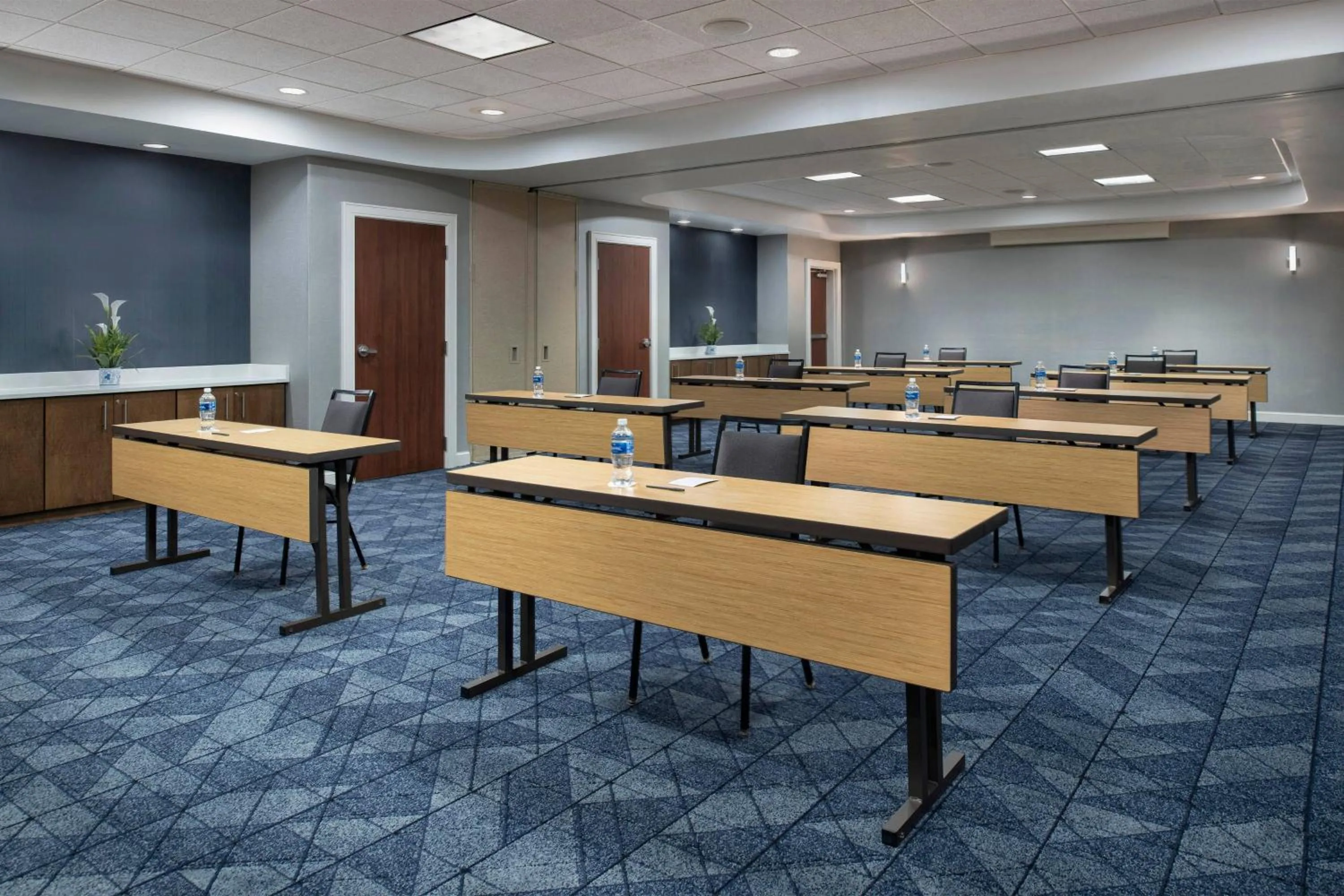 Meeting/conference room in Courtyard Memphis Collierville