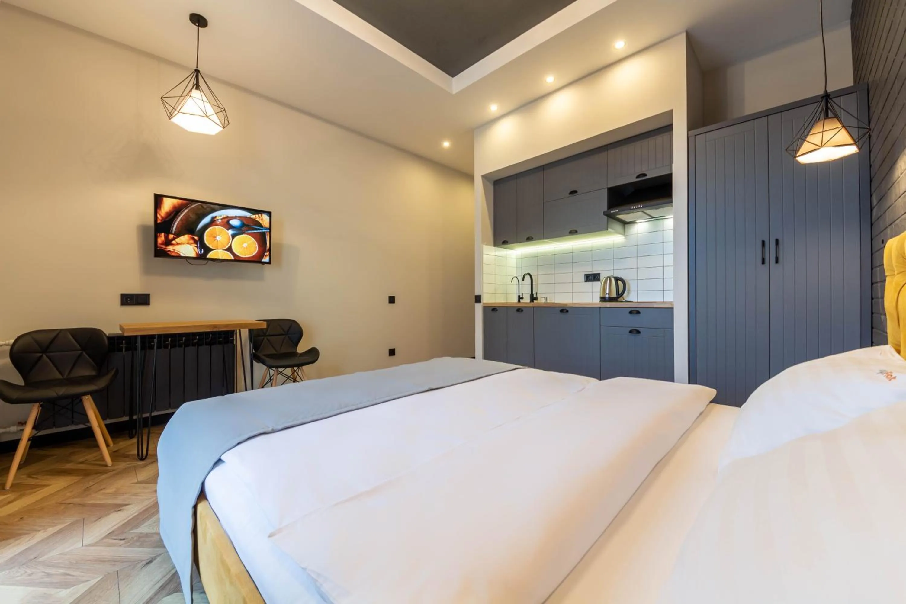 Bedroom, Bed in Idea Design Apart-Hotel Prorizna