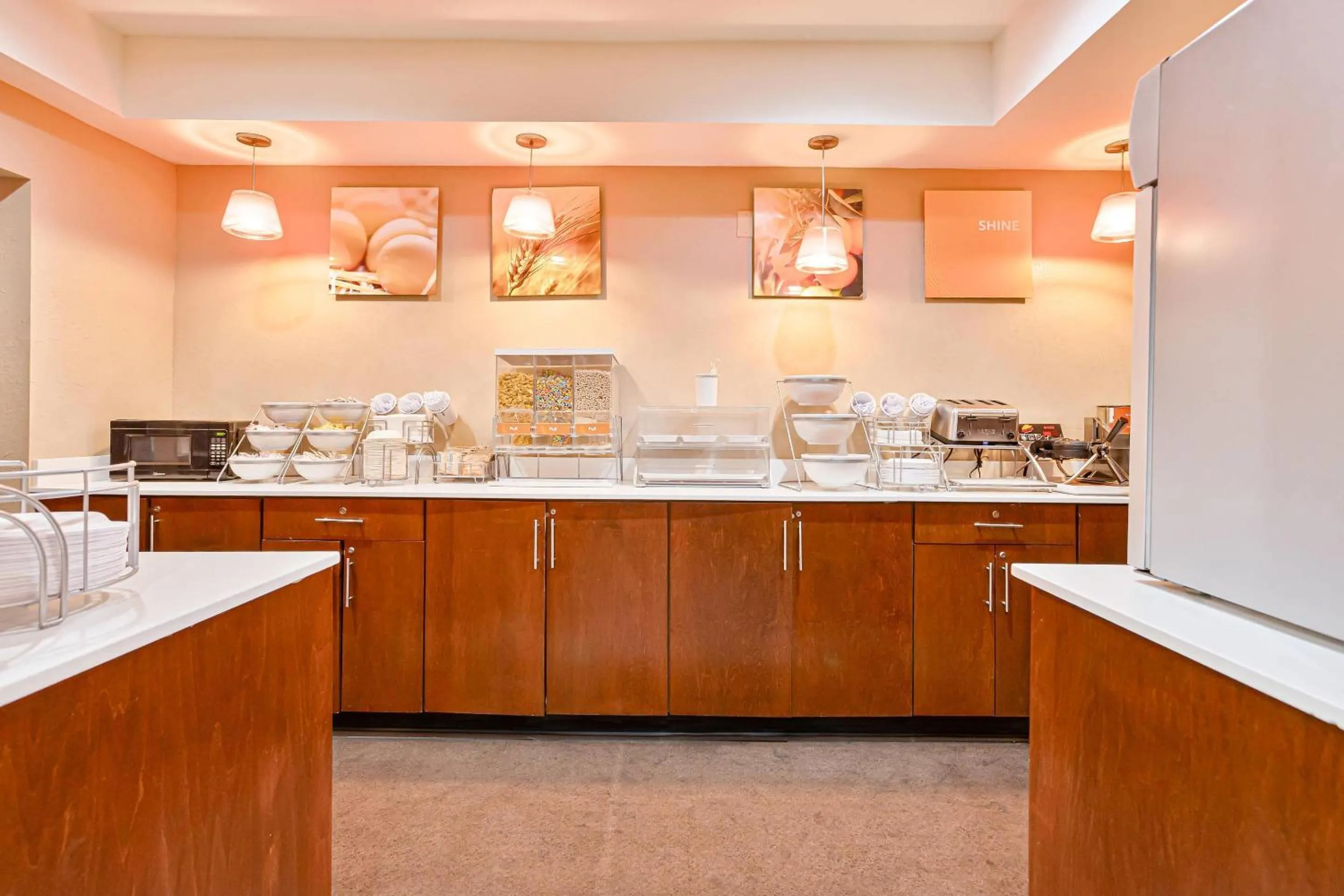 Breakfast in Comfort Inn & Suites Montgomery East Carmichael Rd