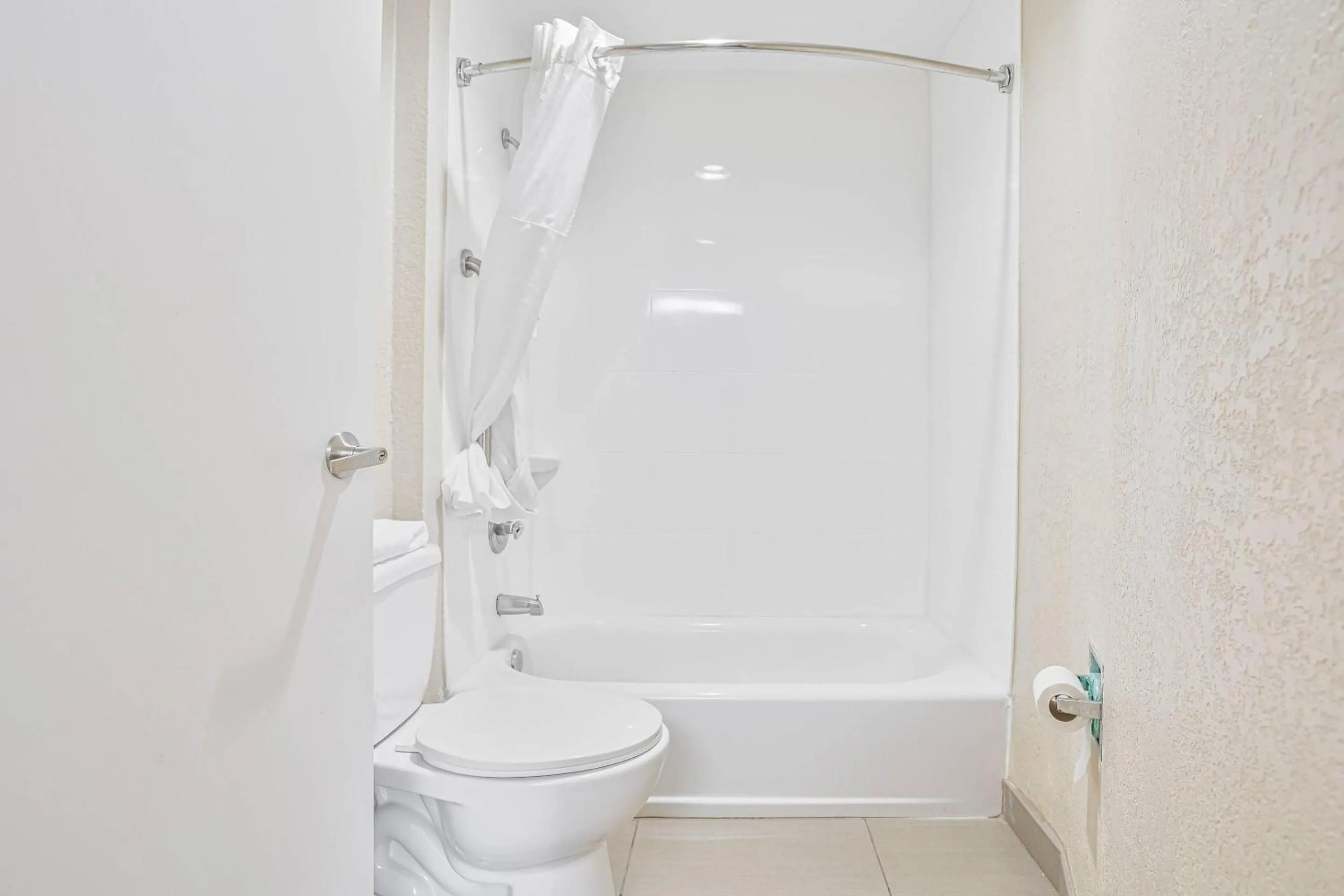 Bedroom in Comfort Inn & Suites Montgomery East Carmichael Rd