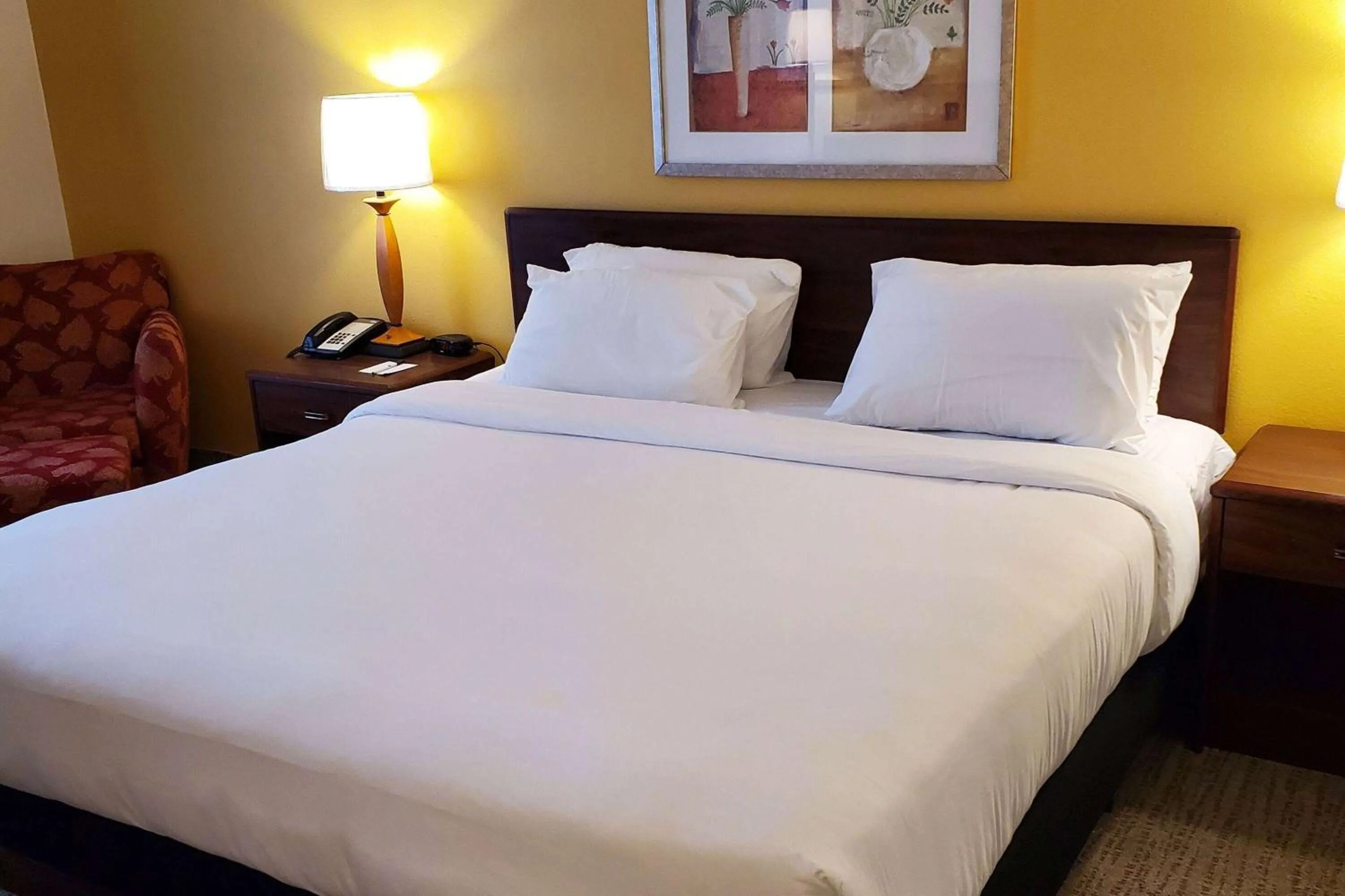 Photo of the whole room, Bed in Wingate by Wyndham Uniontown