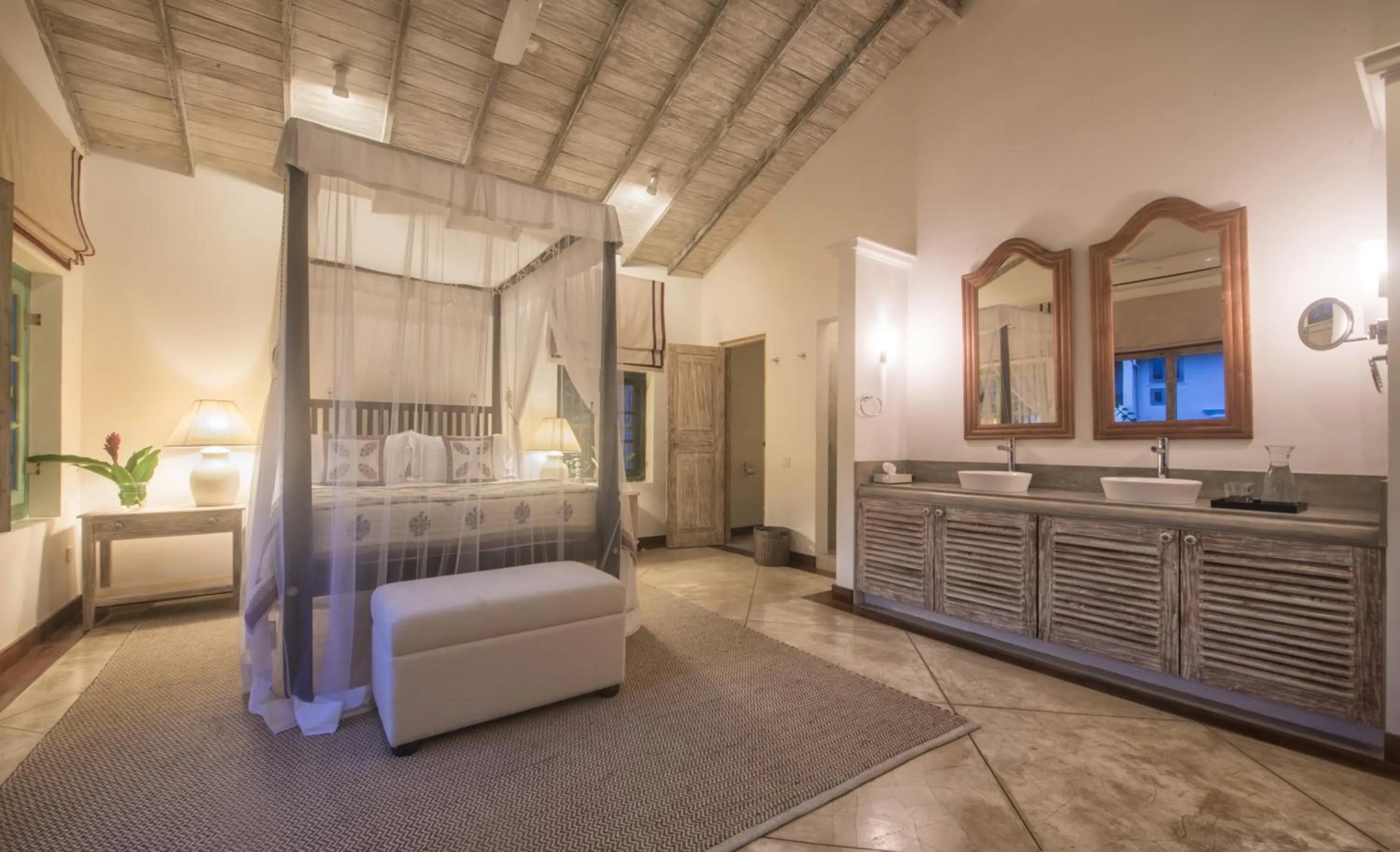 Bedroom, Bed in 20 Middle Street