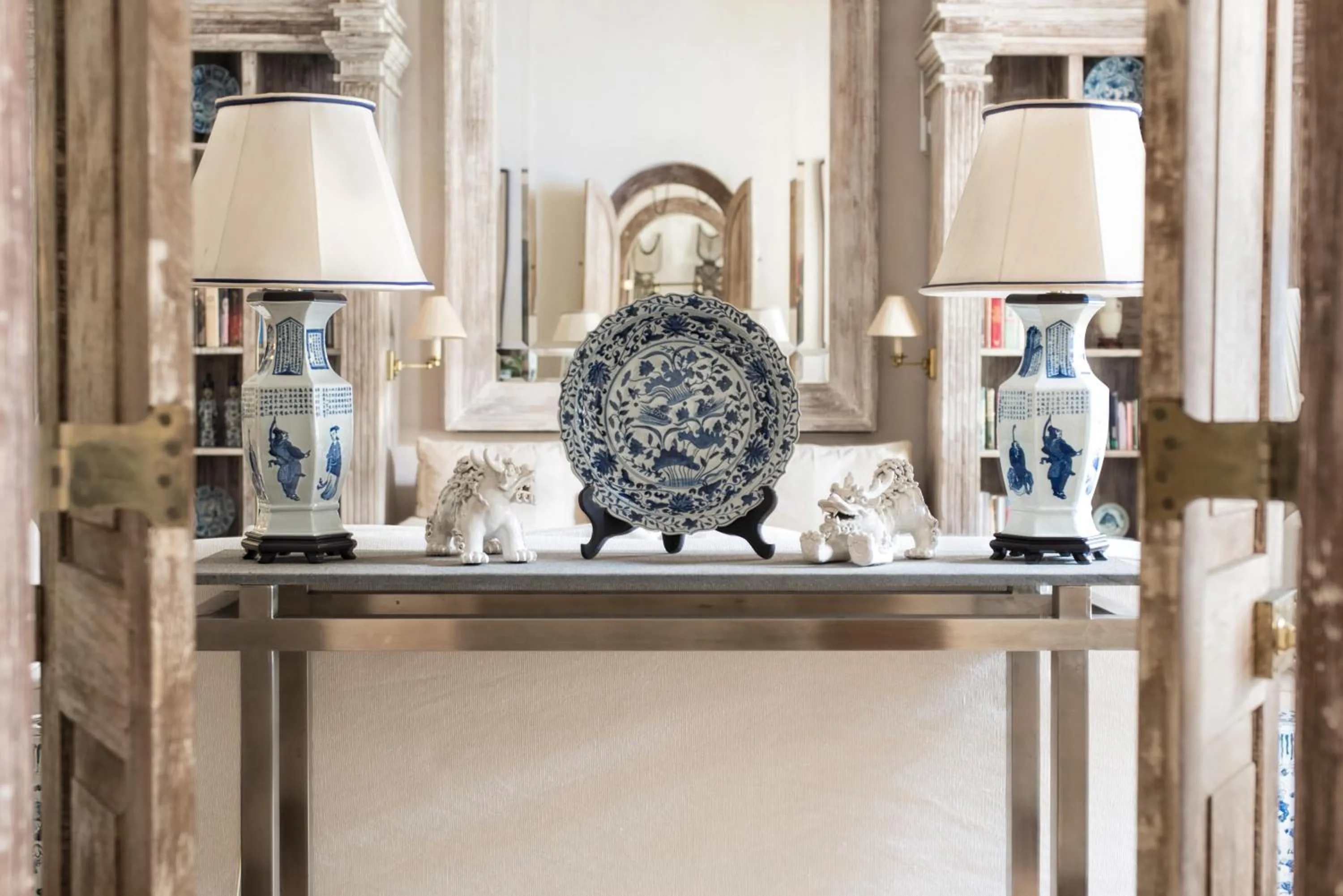 Decorative detail in 20 Middle Street