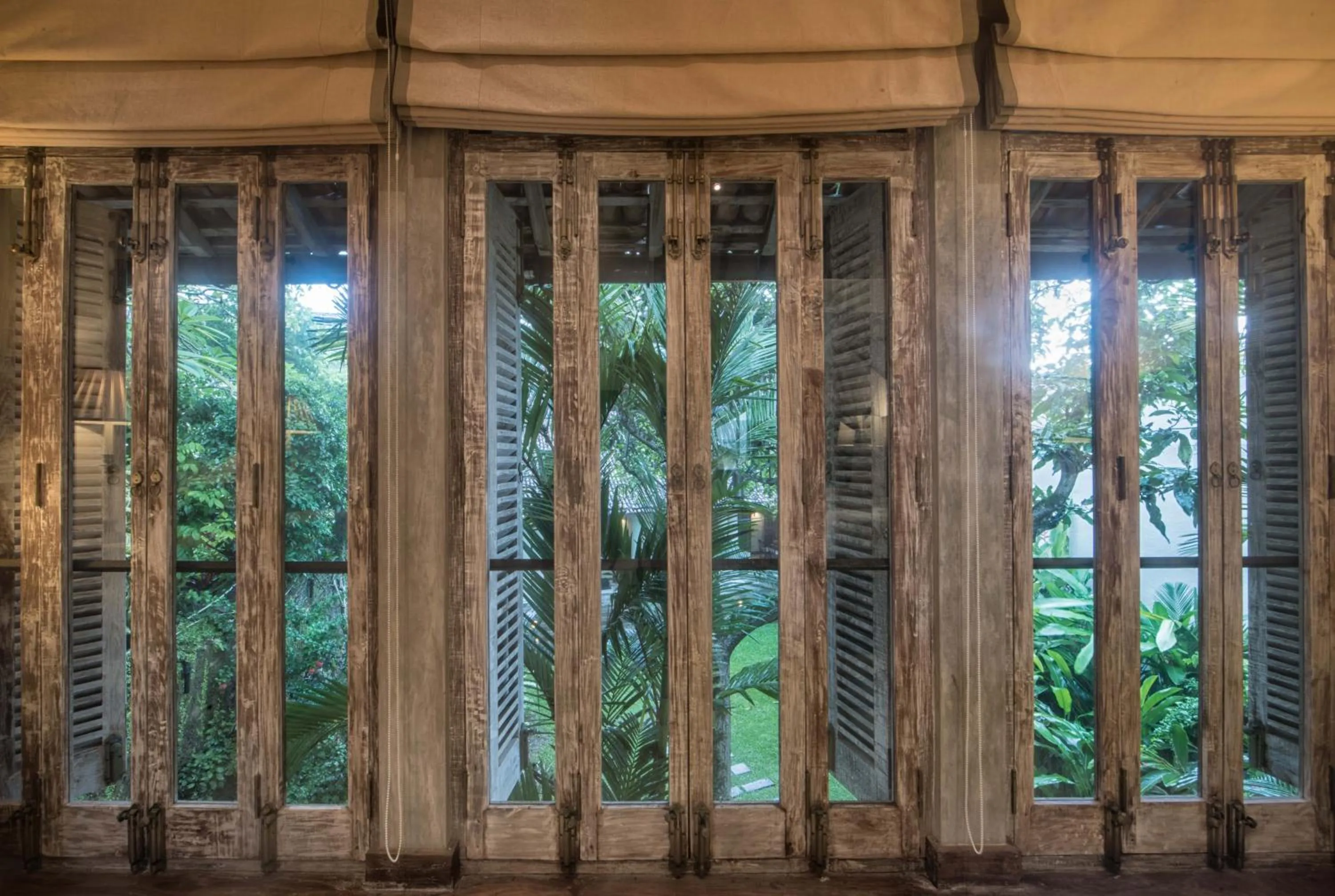 Decorative detail in 20 Middle Street