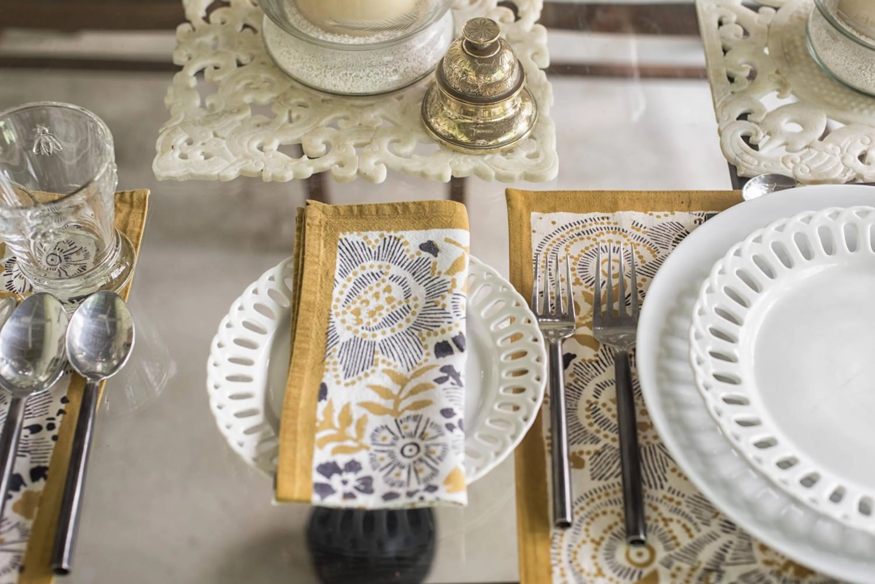 Decorative detail in 20 Middle Street