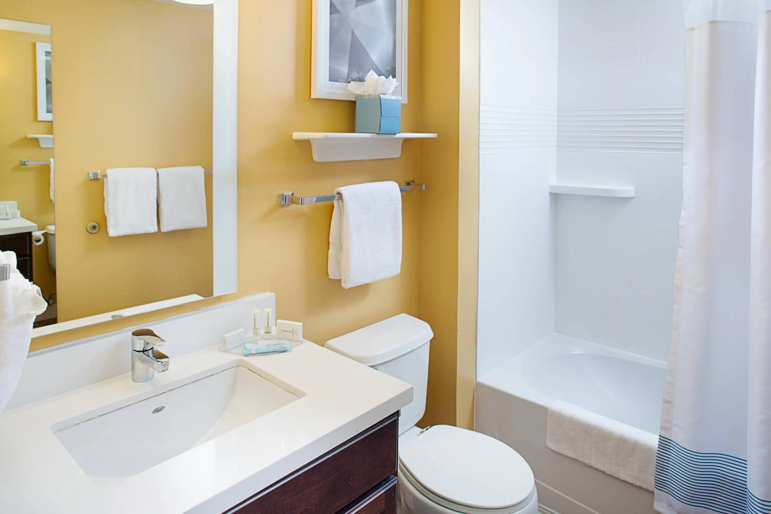 Bathroom in TownePlace Suites Manchester-Boston Regional Airport