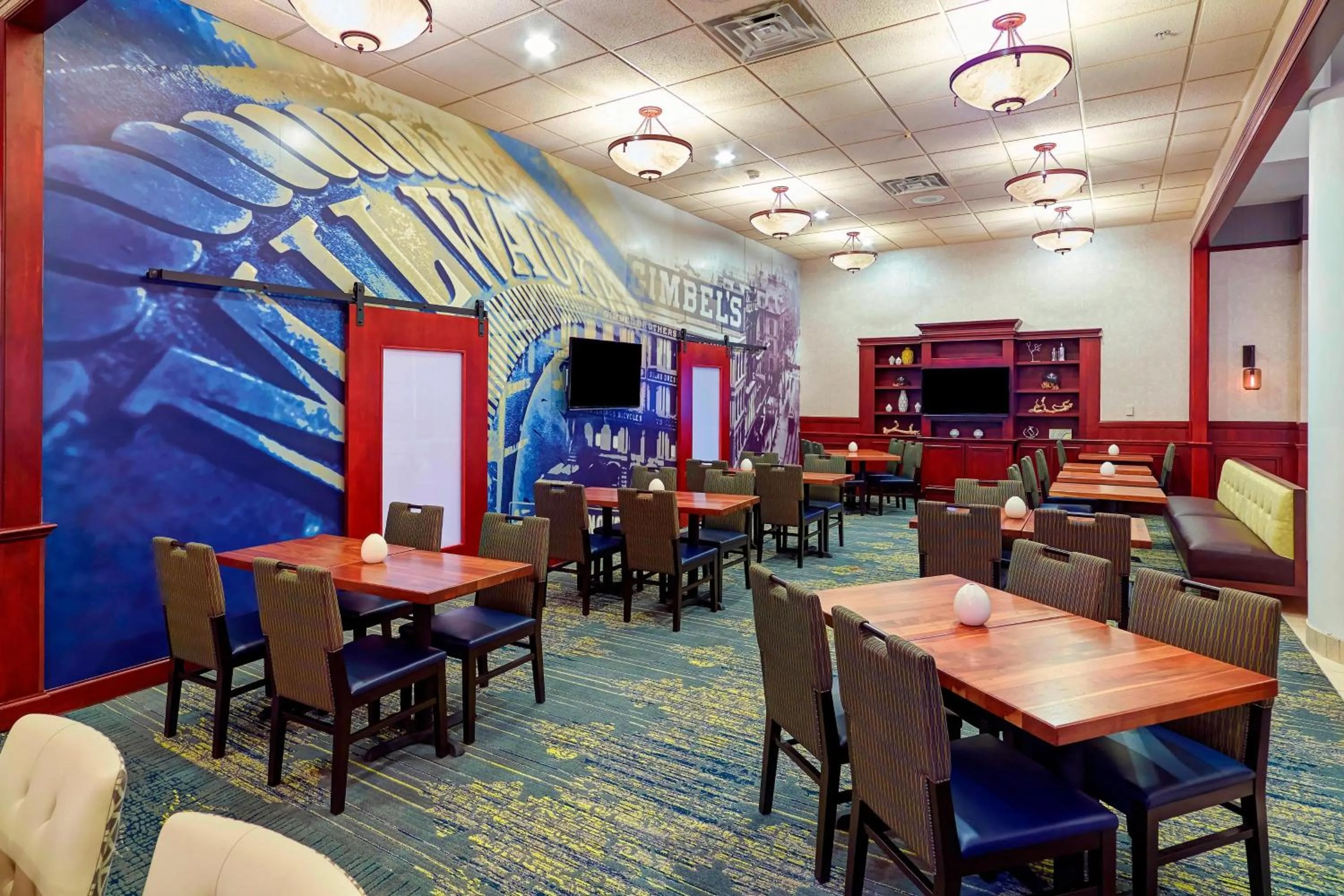 Restaurant/places to eat in Residence Inn Milwaukee Downtown