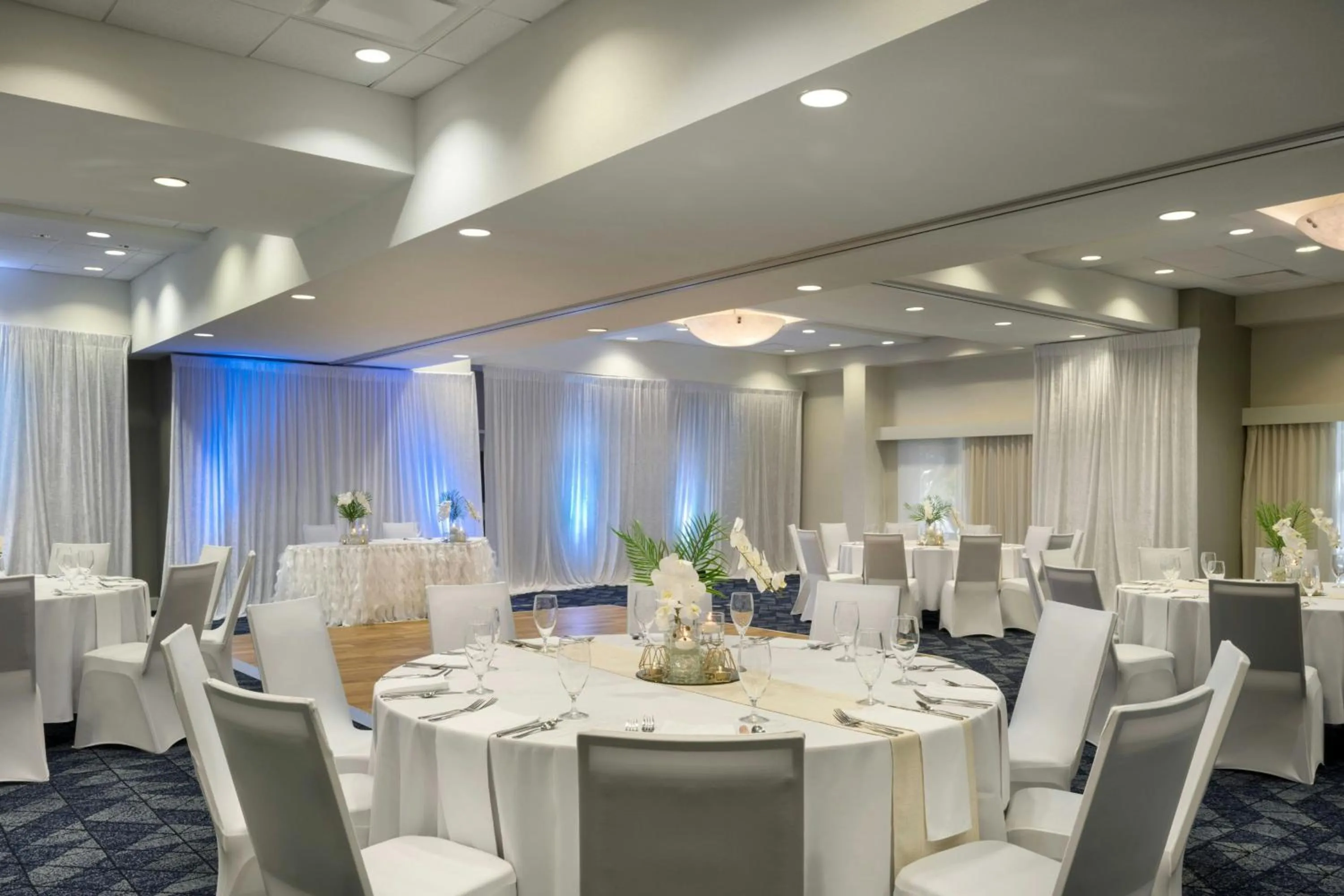 Lobby or reception in Courtyard by Marriott Cocoa Beach Cape Canaveral
