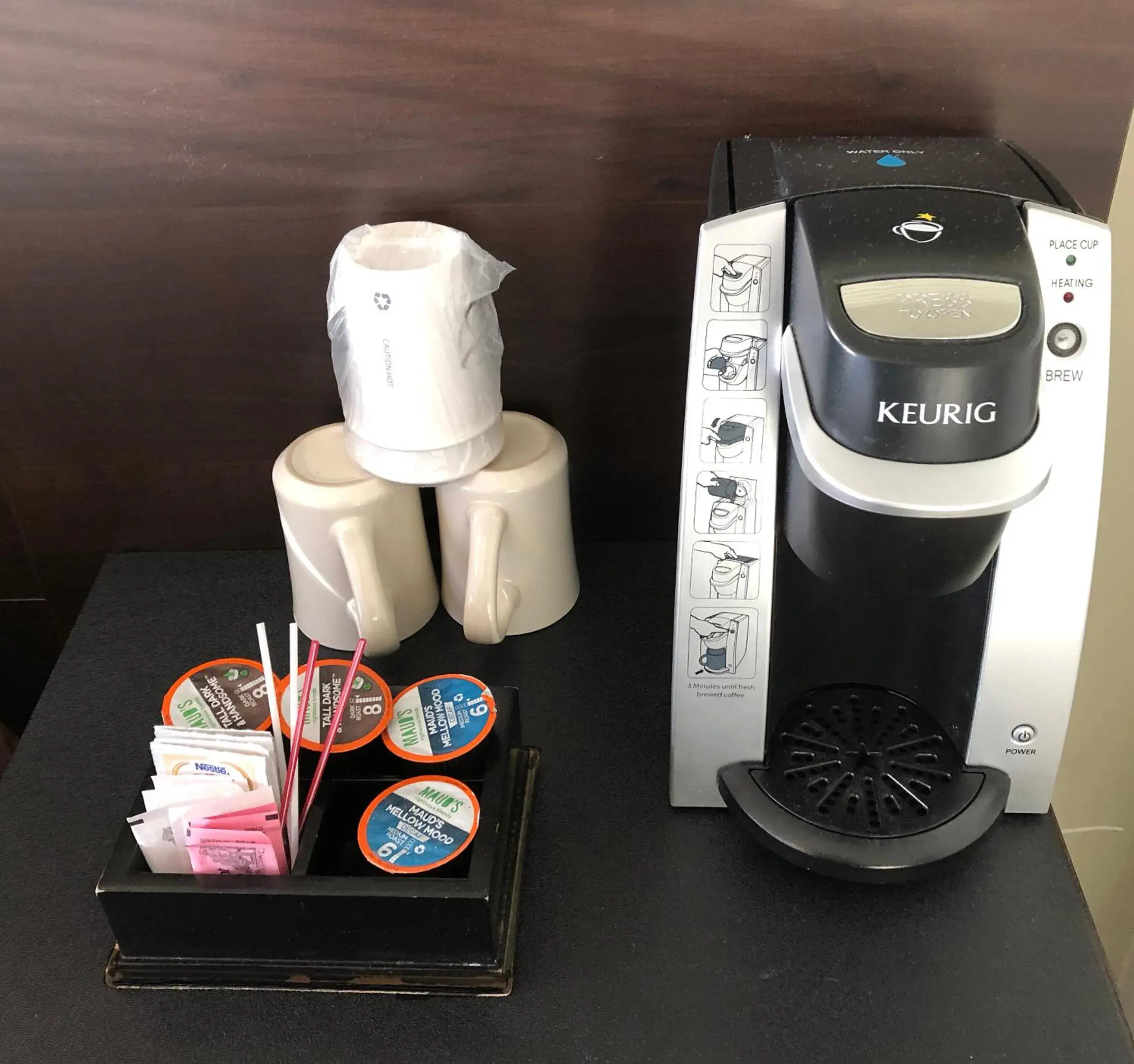 Deluxe Queen Room with Patio View - Pet Friendly in Bayfront Inn Deluxe Queen Room with Patio View - Pet Friendly in Bayfront Inn