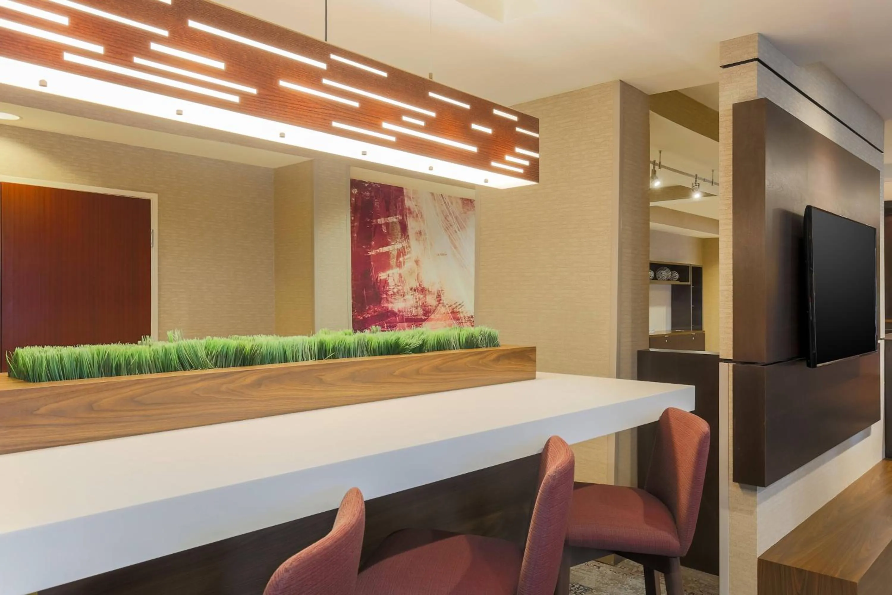 Restaurant/places to eat in Courtyard by Marriott Monroe Airport