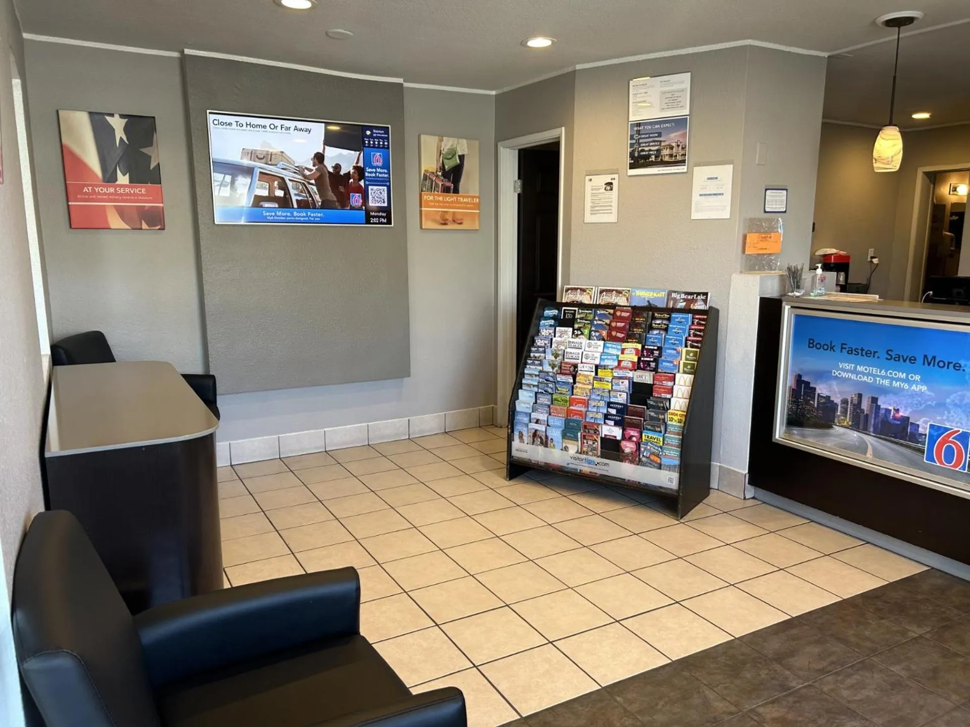 Lobby or reception in Motel 6-Stanton, CA- Anaheim West