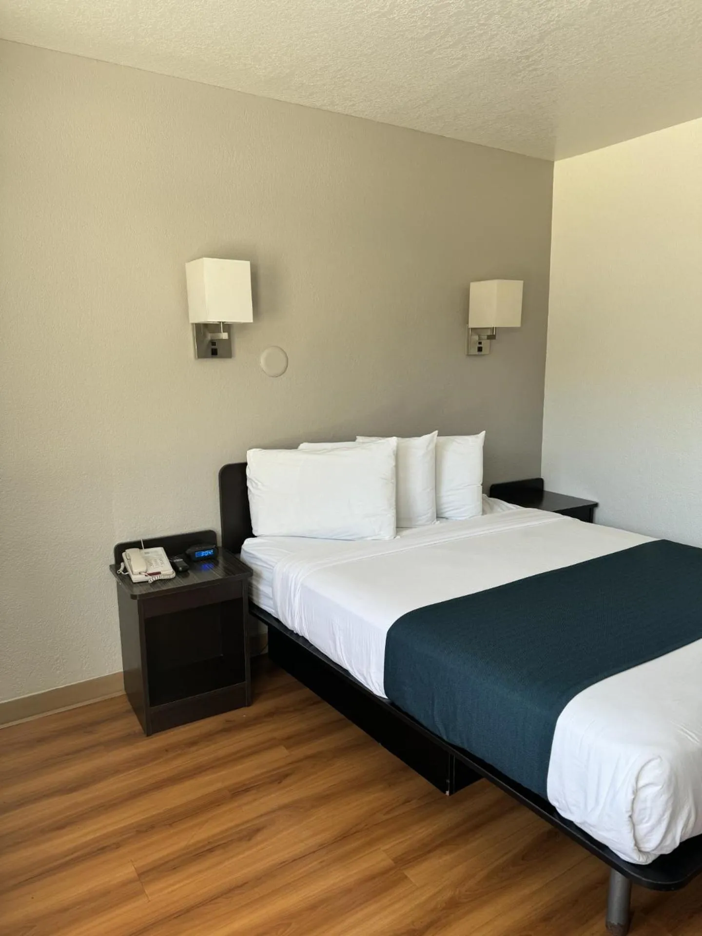 Bed in Motel 6-Stanton, CA- Anaheim West