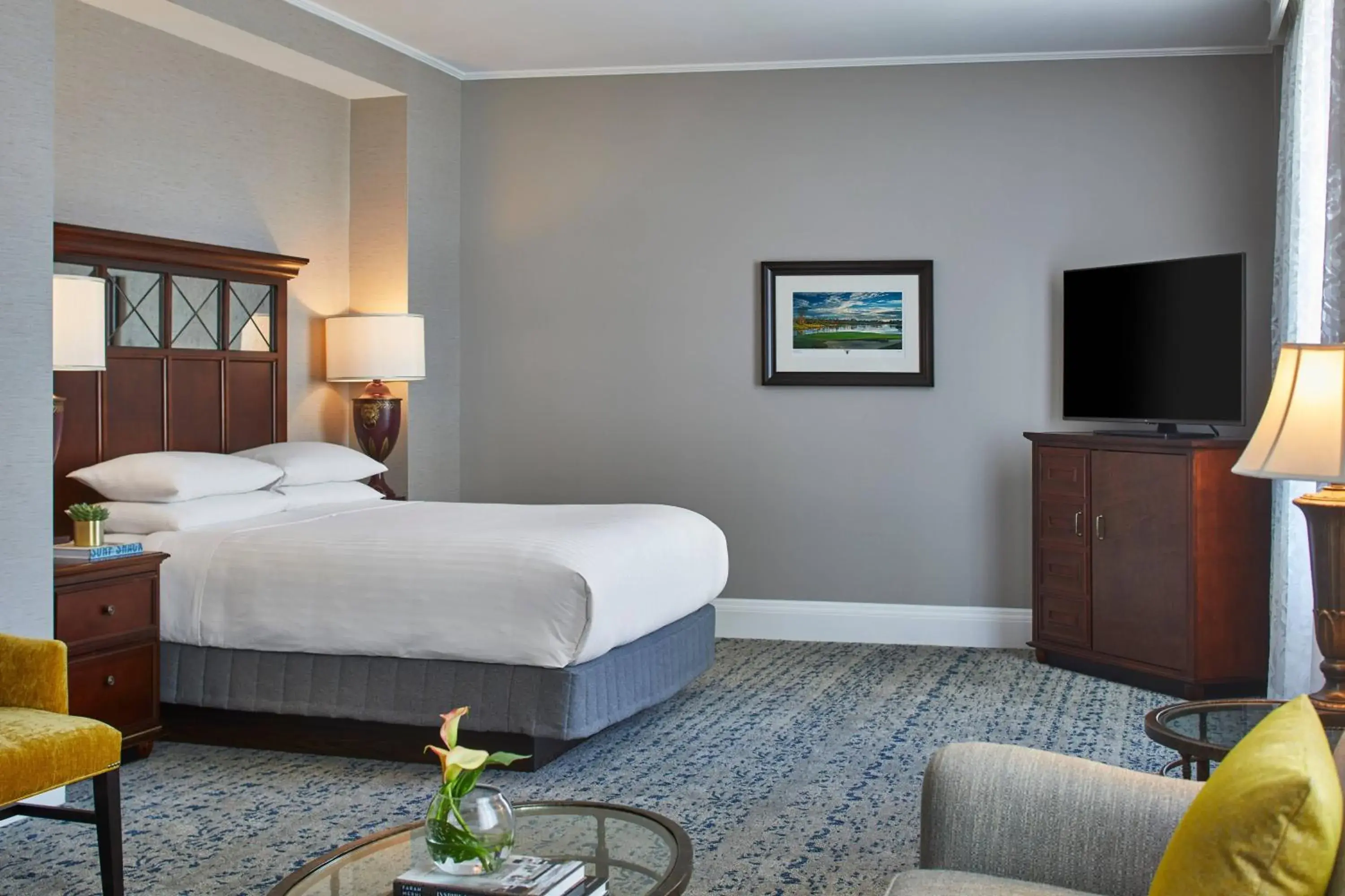 King Suite in The Battle House Renaissance Mobile Hotel & Spa King Suite in The Battle House Renaissance Mobile Hotel & Spa