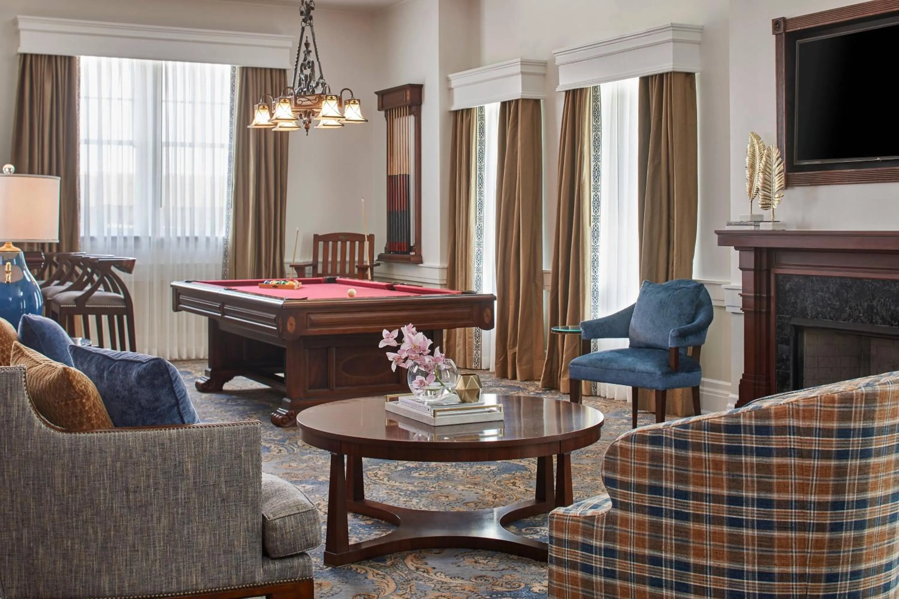 Living room in The Battle House Renaissance Mobile Hotel & Spa