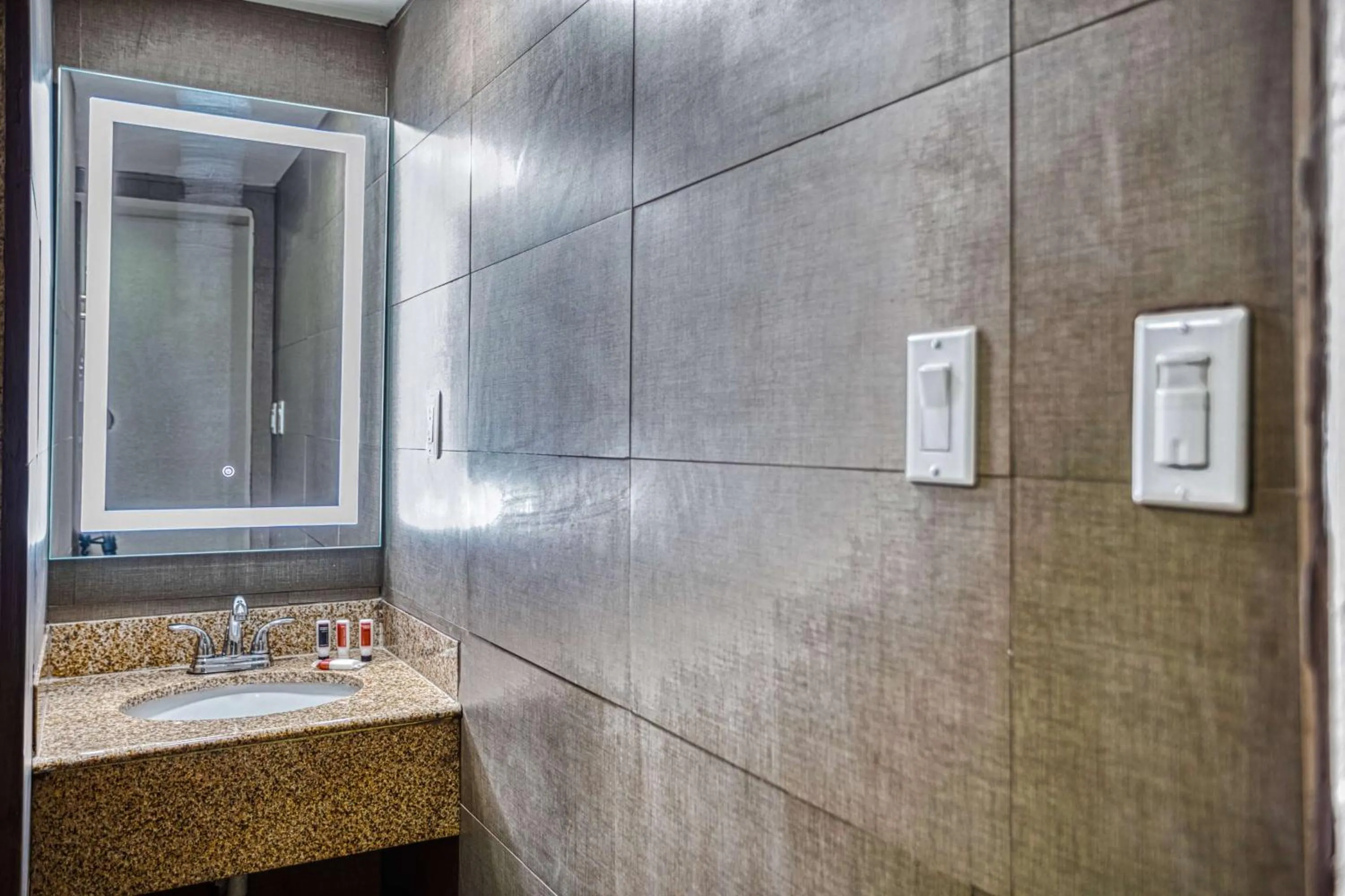 Bathroom in City Center Downtown