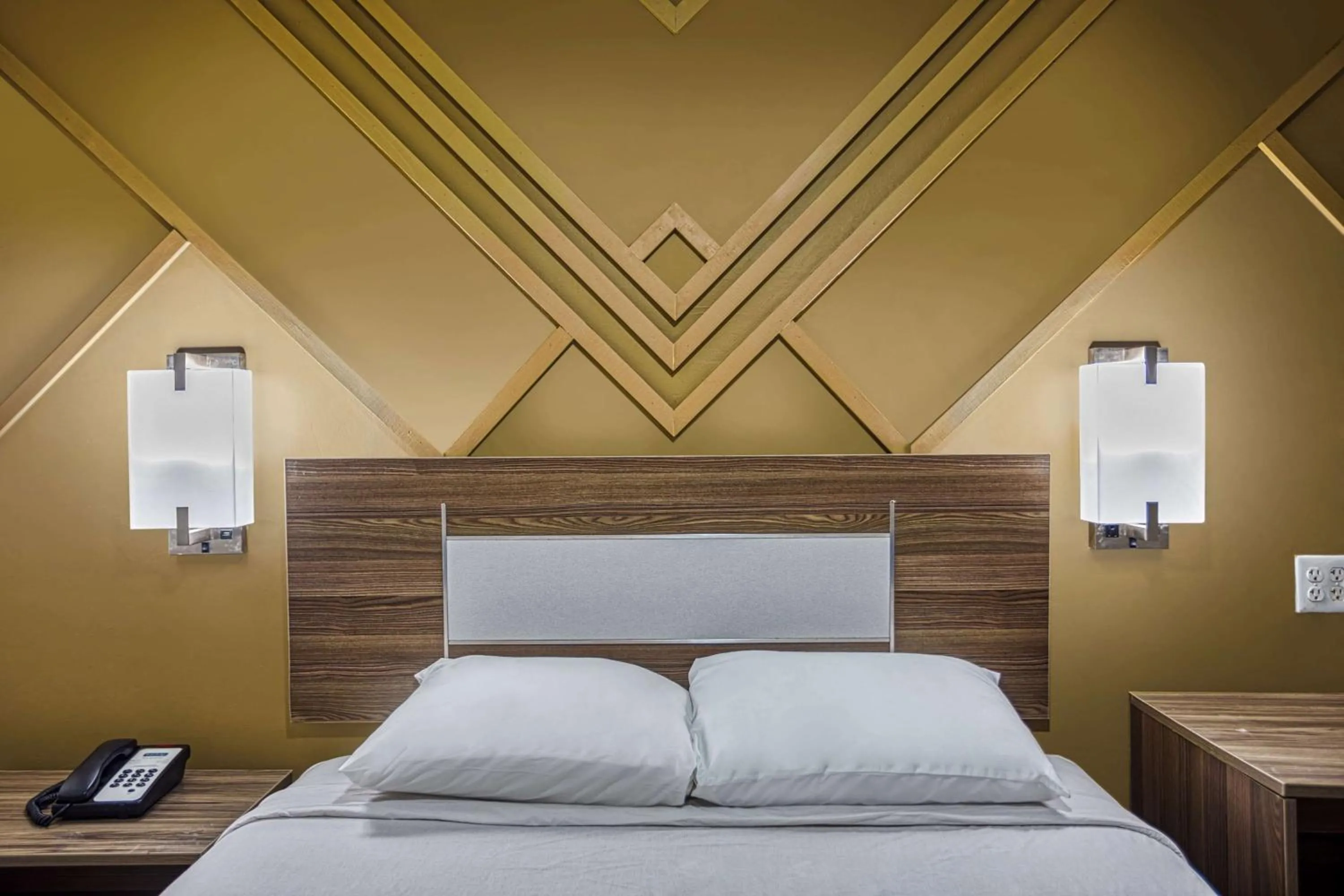 Photo of the whole room, Bed in City Center Downtown