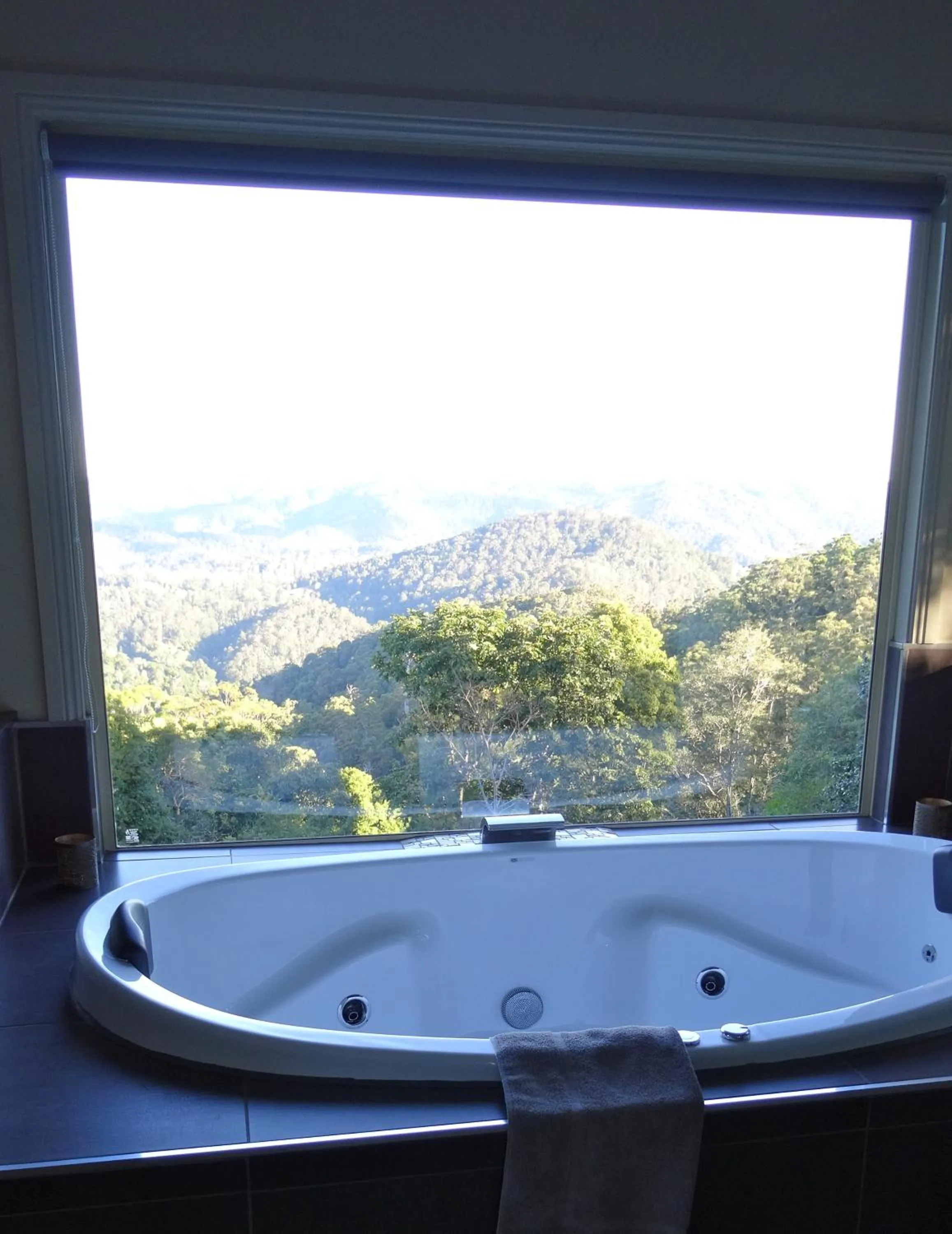 Hot Tub in Maleny Luxury Cottages