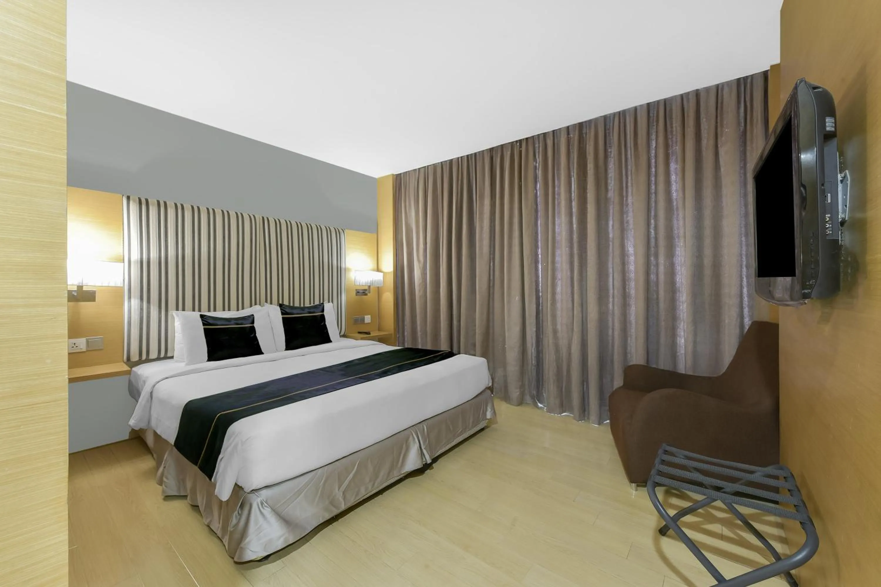 Bedroom, Bed in Sunday Hotel Subang