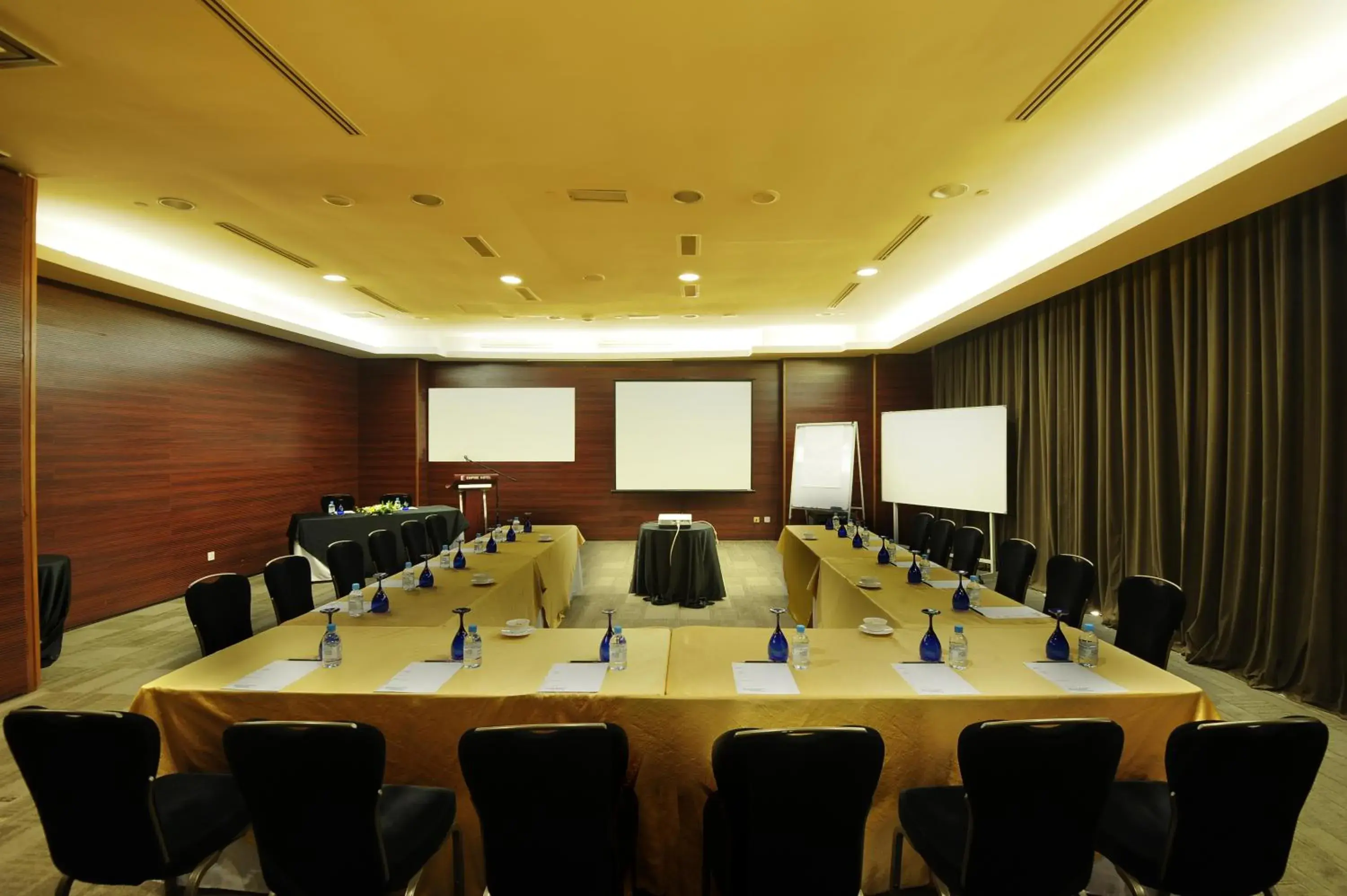 Business facilities in Empire Hotel Subang