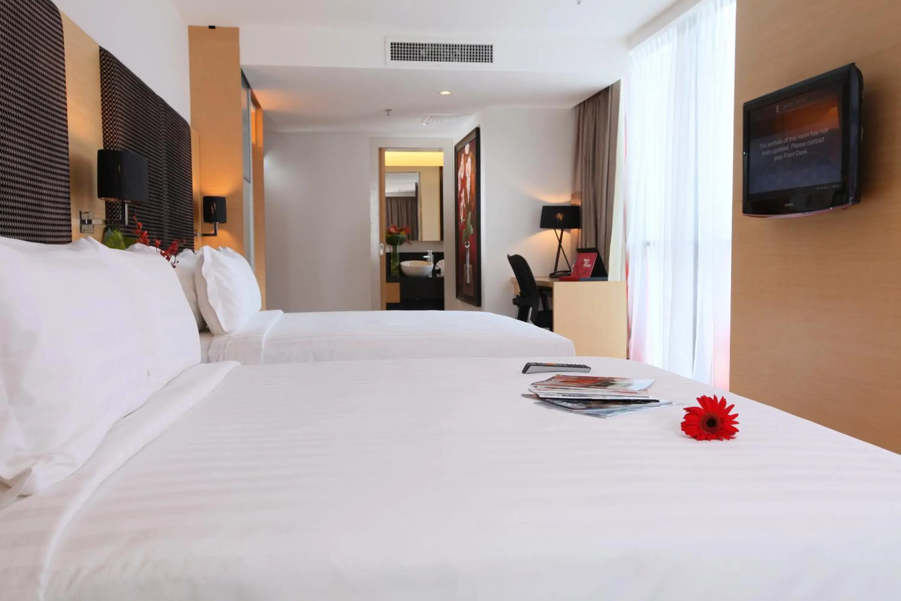 Photo of the whole room, Bed in Empire Hotel Subang