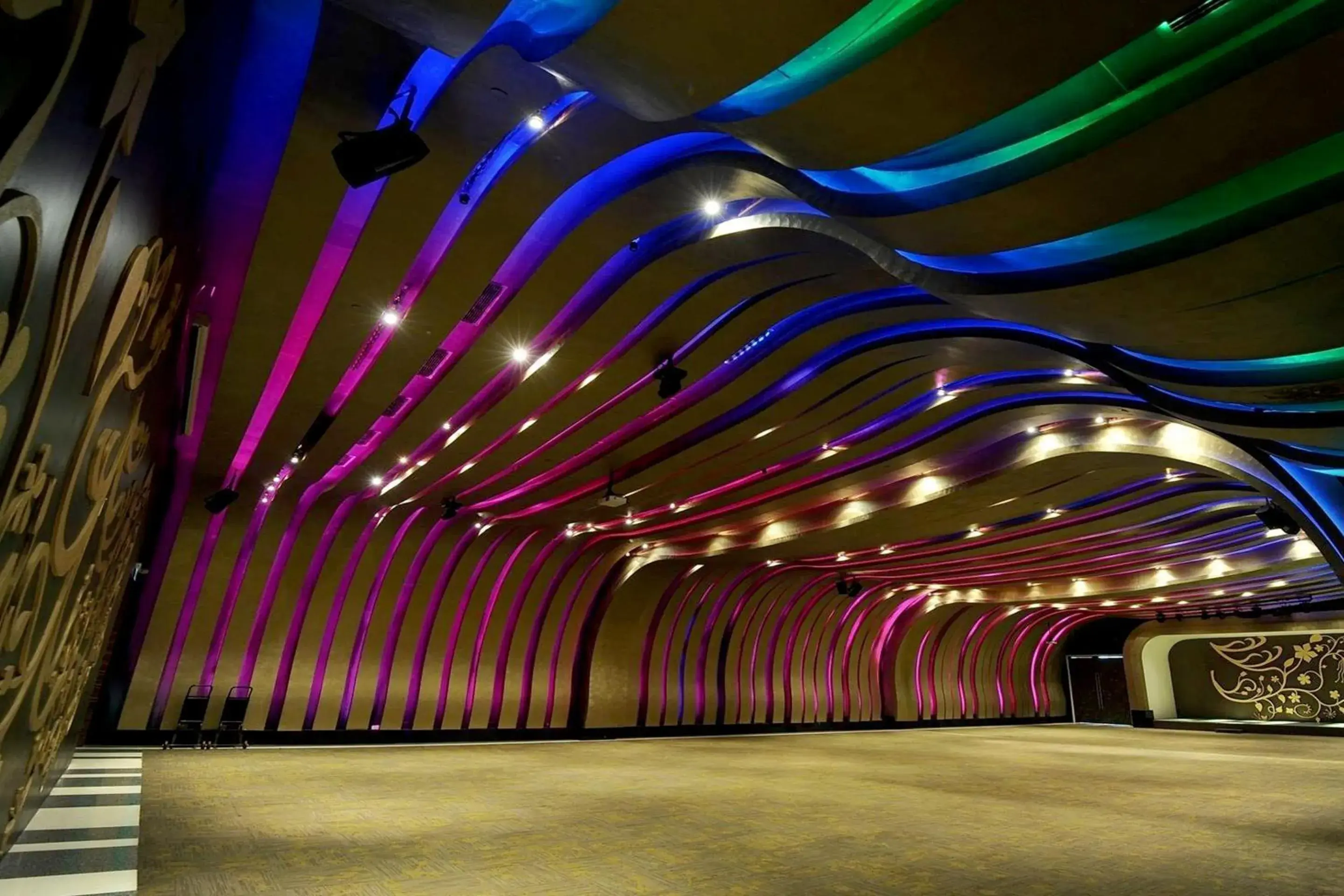 Facade/entrance in Sunday Hotel Subang Formerly Empire Hotel Facade/entrance in Sunday Hotel Subang Formerly Empire Hotel