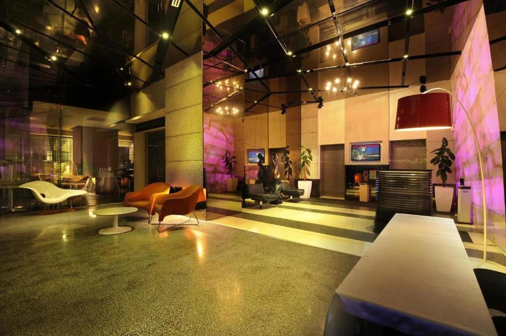 Lobby or reception in Sunday Hotel Subang Formerly Empire Hotel