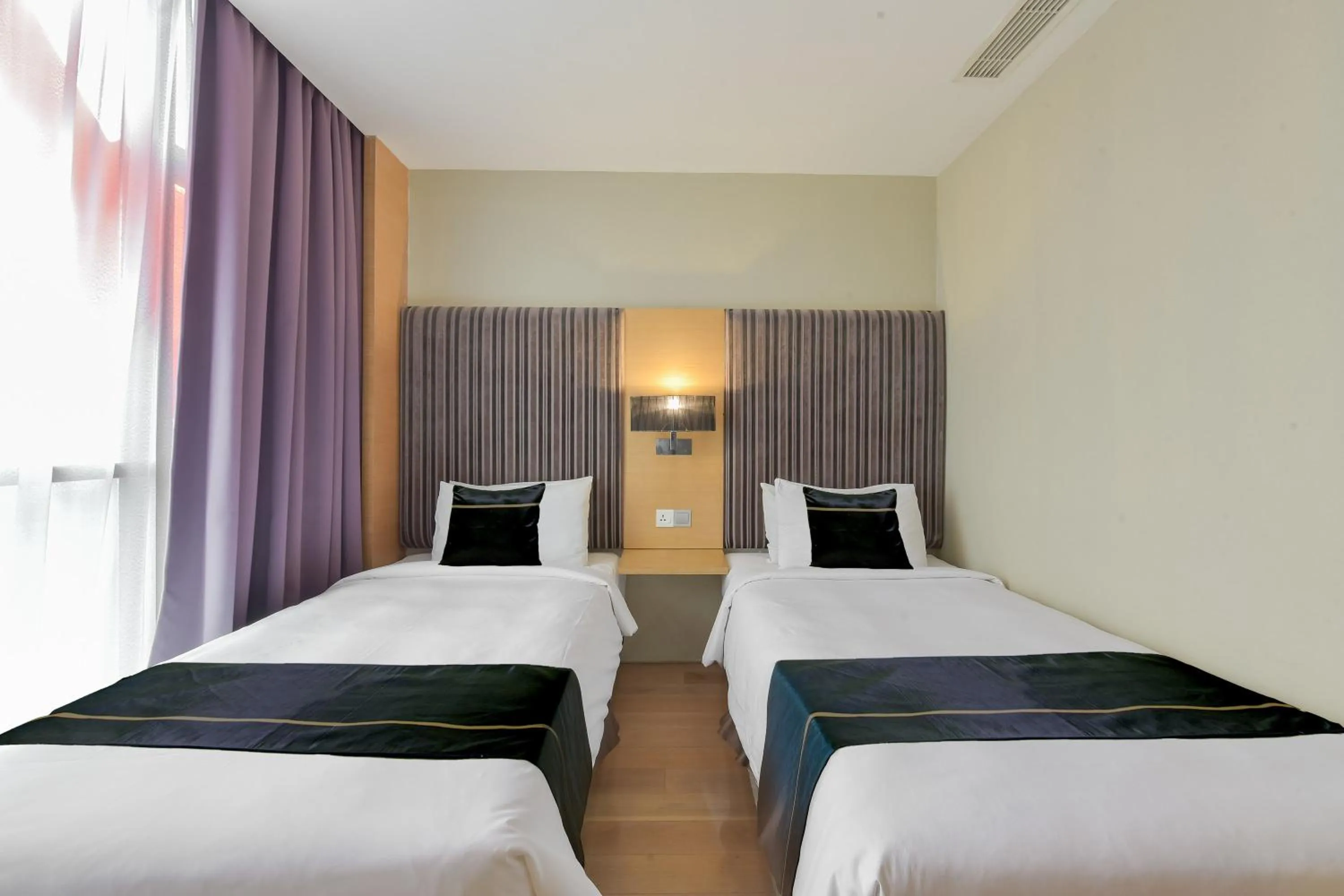 Bedroom, Bed in Sunday Hotel Subang