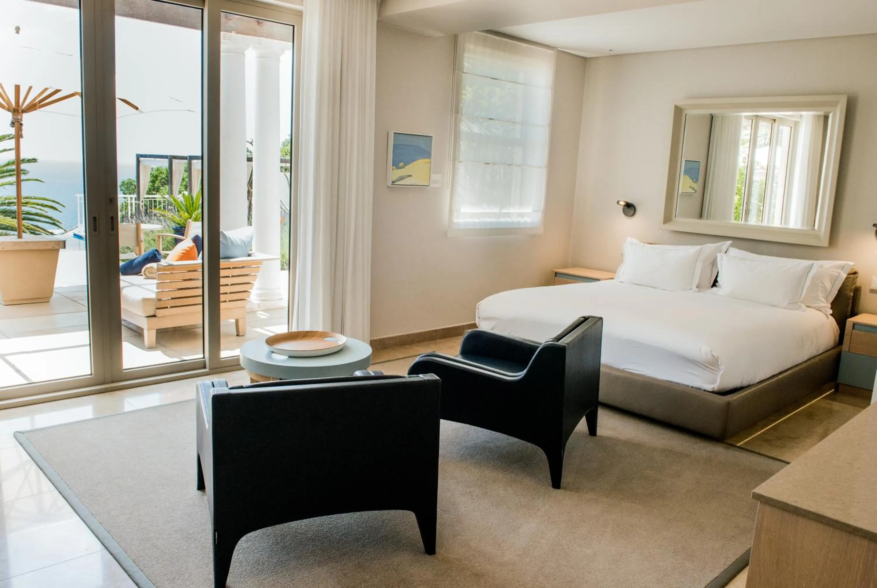 Photo of the whole room, Bed in Compass House Boutique Hotel - Adults Only